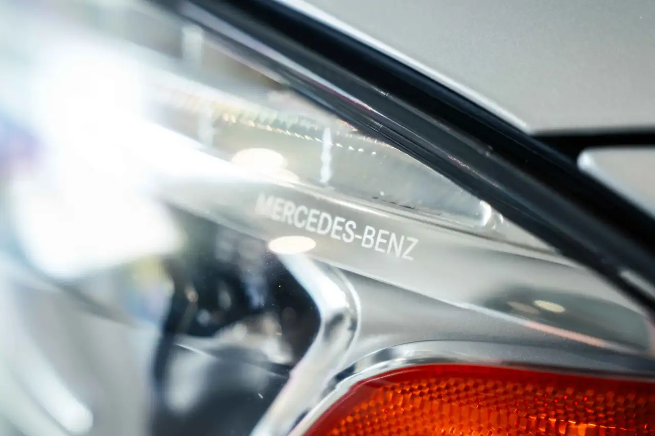 Mercedes-Benz S-Class снимка Mercedes-Benz S-Class