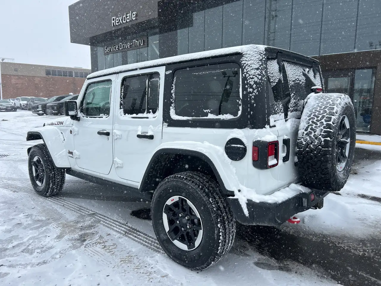 Jeep Wrangler снимка Jeep Wrangler