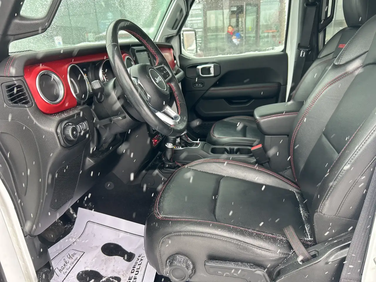 Jeep Wrangler снимка Jeep Wrangler
