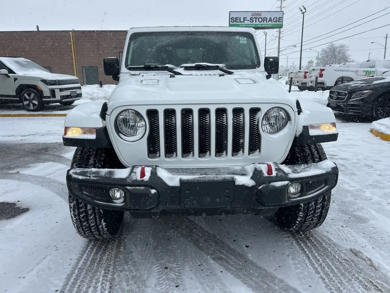 Jeep Wrangler снимка Jeep Wrangler