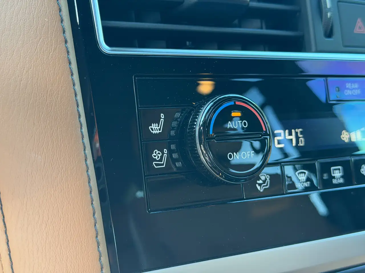 Infiniti QX80 снимка Infiniti QX80