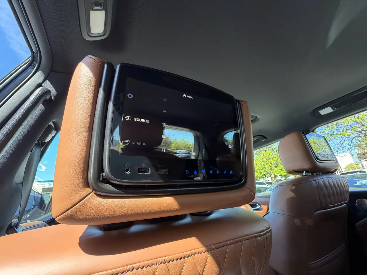 Infiniti QX80 снимка Infiniti QX80