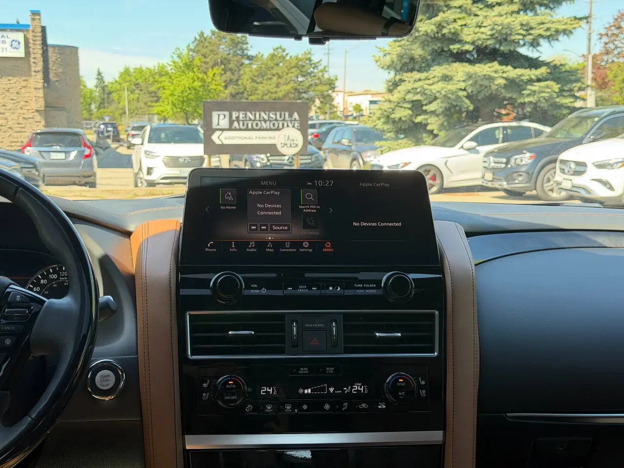 Infiniti QX80 снимка Infiniti QX80