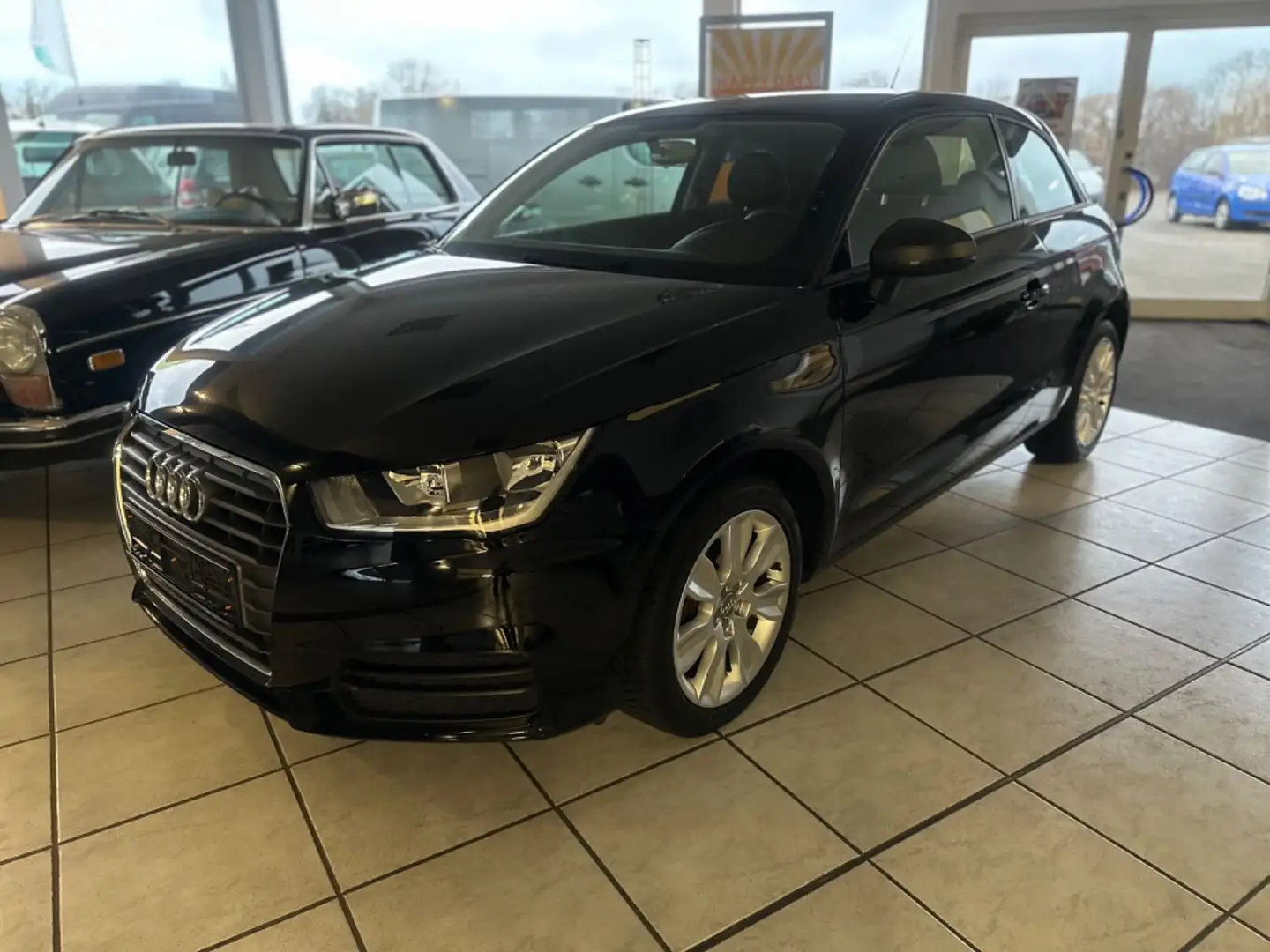 Audi A1 Scheckheft Alu Allwetter Klima Scheckheft Schwarz - 1