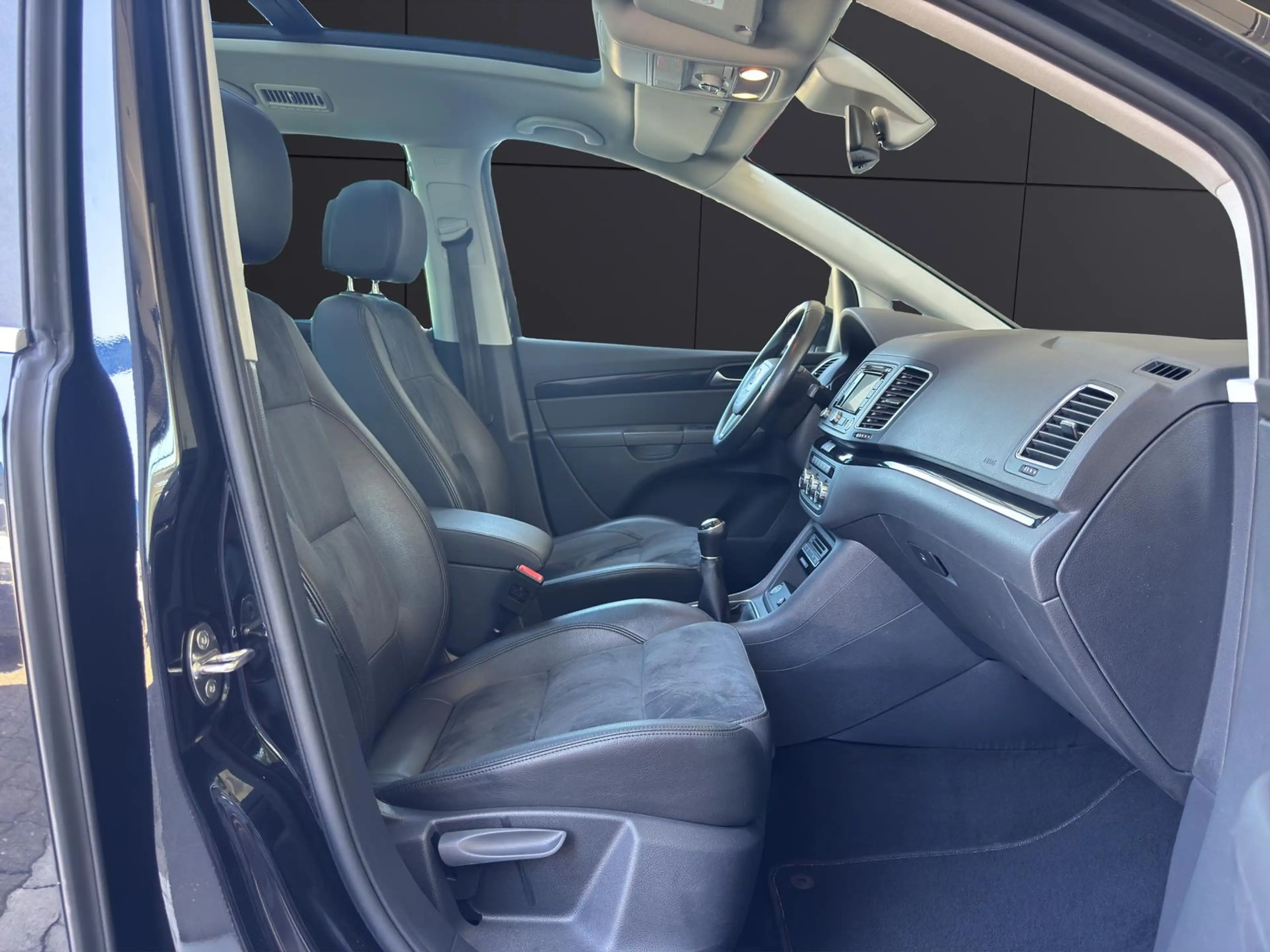 SEAT Alhambra I-Tech 1.4 TSI 1.Hand*Navi*Leder*SHZ*PDC — photo 6