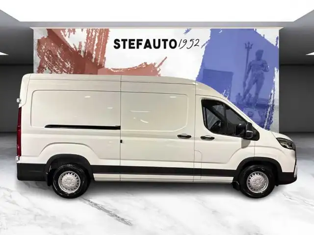 Maxus Deliver 9 view 2