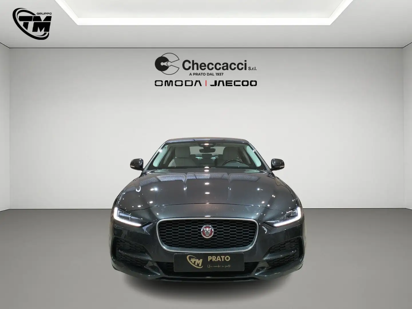 Jaguar XE 2.0d i4 S awd 180cv auto Grigio - 2