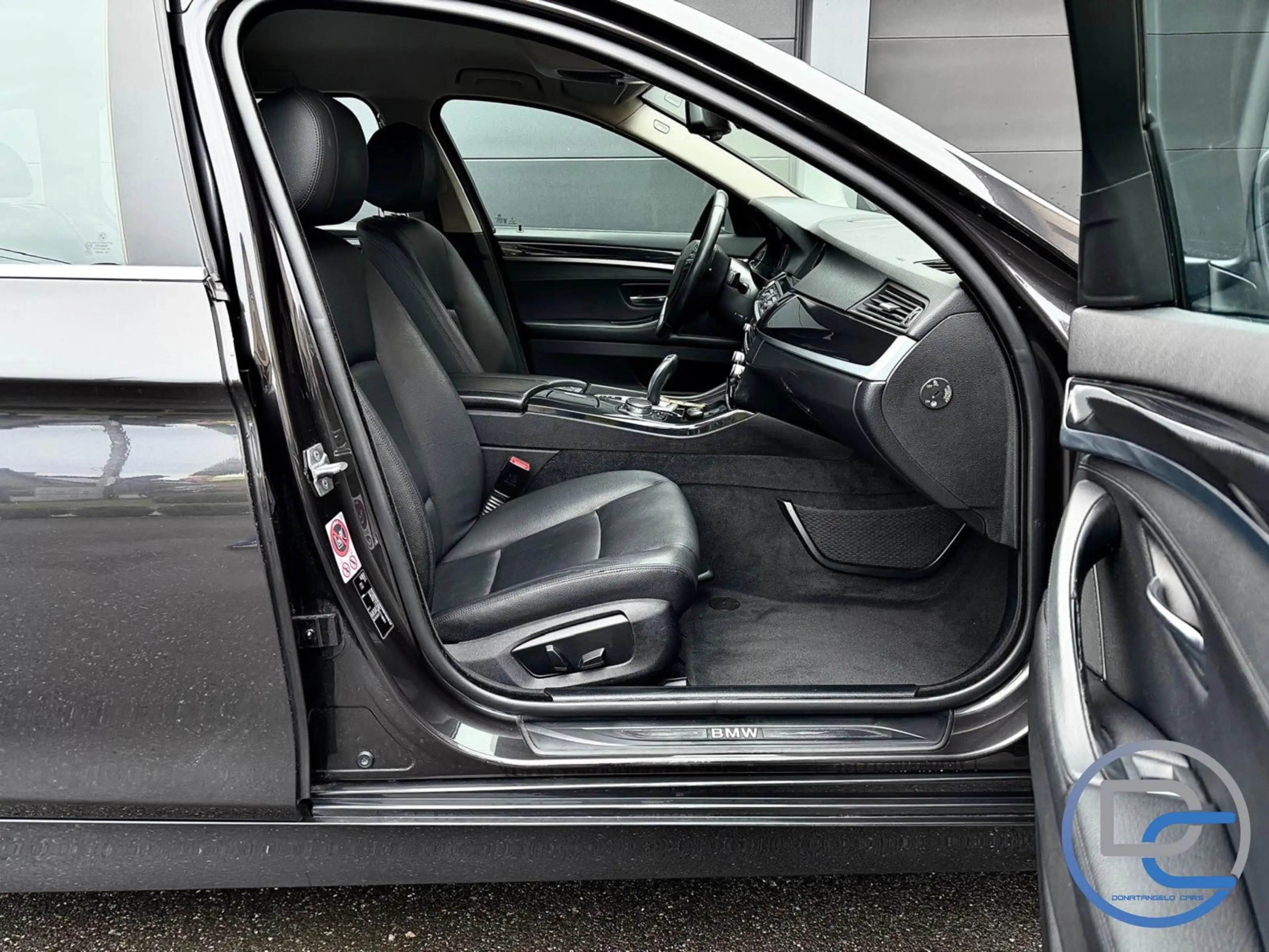 BMW 518 Touring 518d B.AUTO XENONS CUIR CLIM NAVI — photo 15