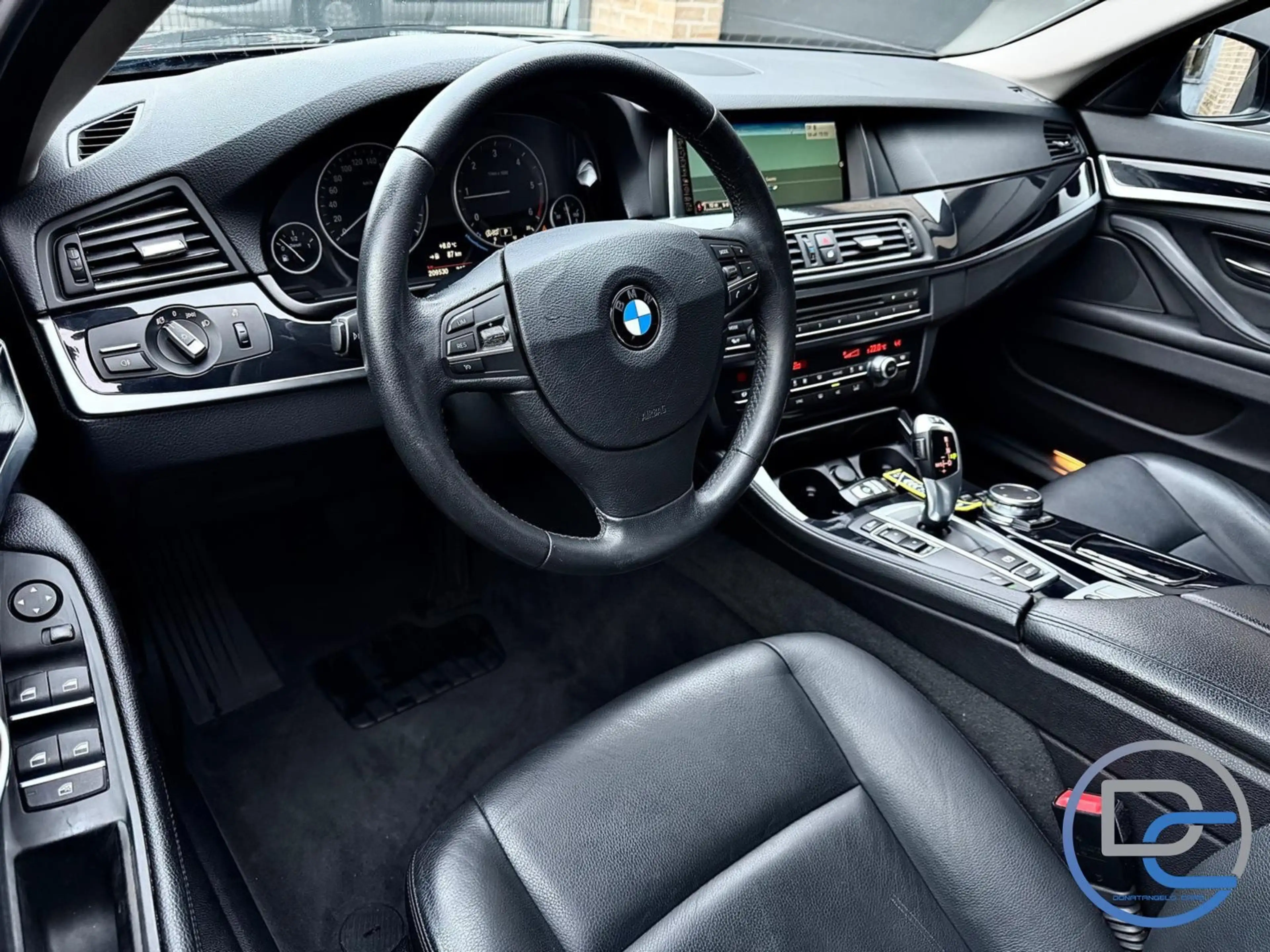 BMW 518 Touring 518d B.AUTO XENONS CUIR CLIM NAVI — photo 10
