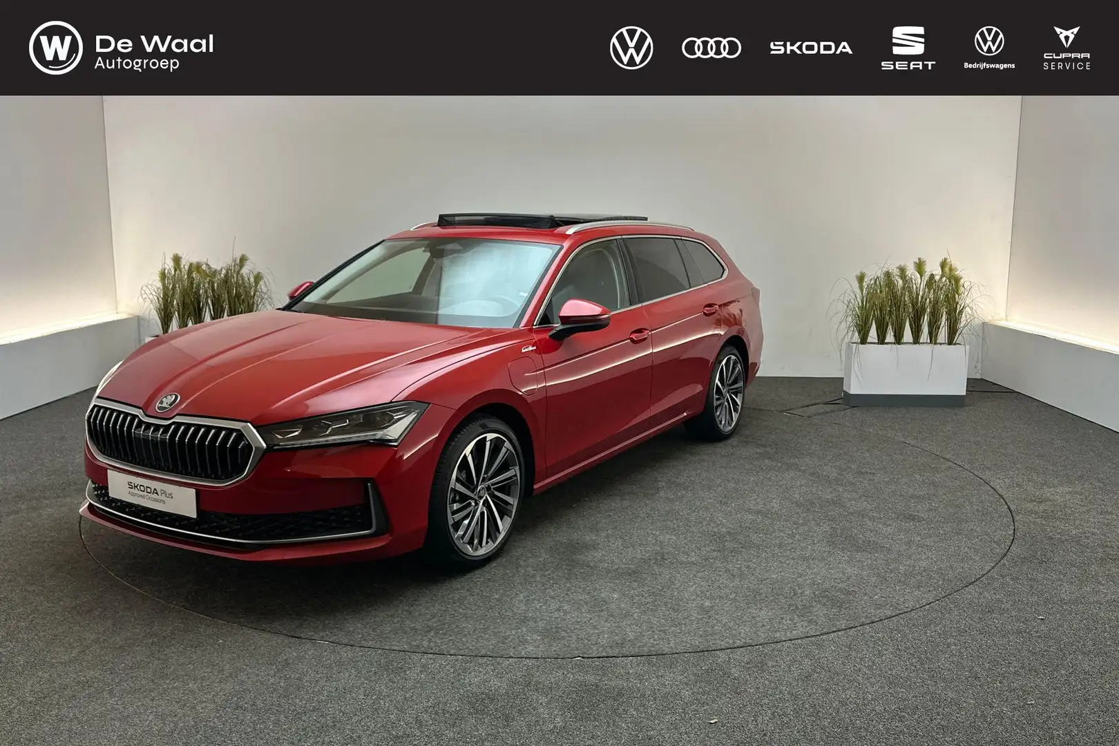 Skoda Superb Combi 1.5 TSI 204pk DSG PHEV Lauren & Klement | Le Rouge - 1