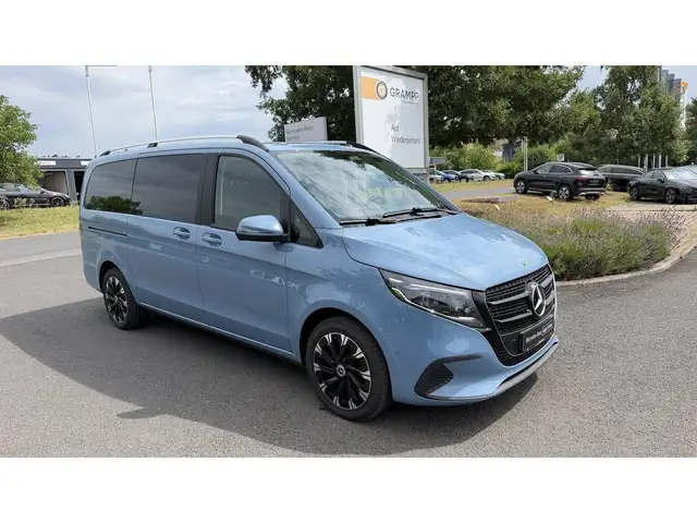 Mercedes-Benz V-Class view 3