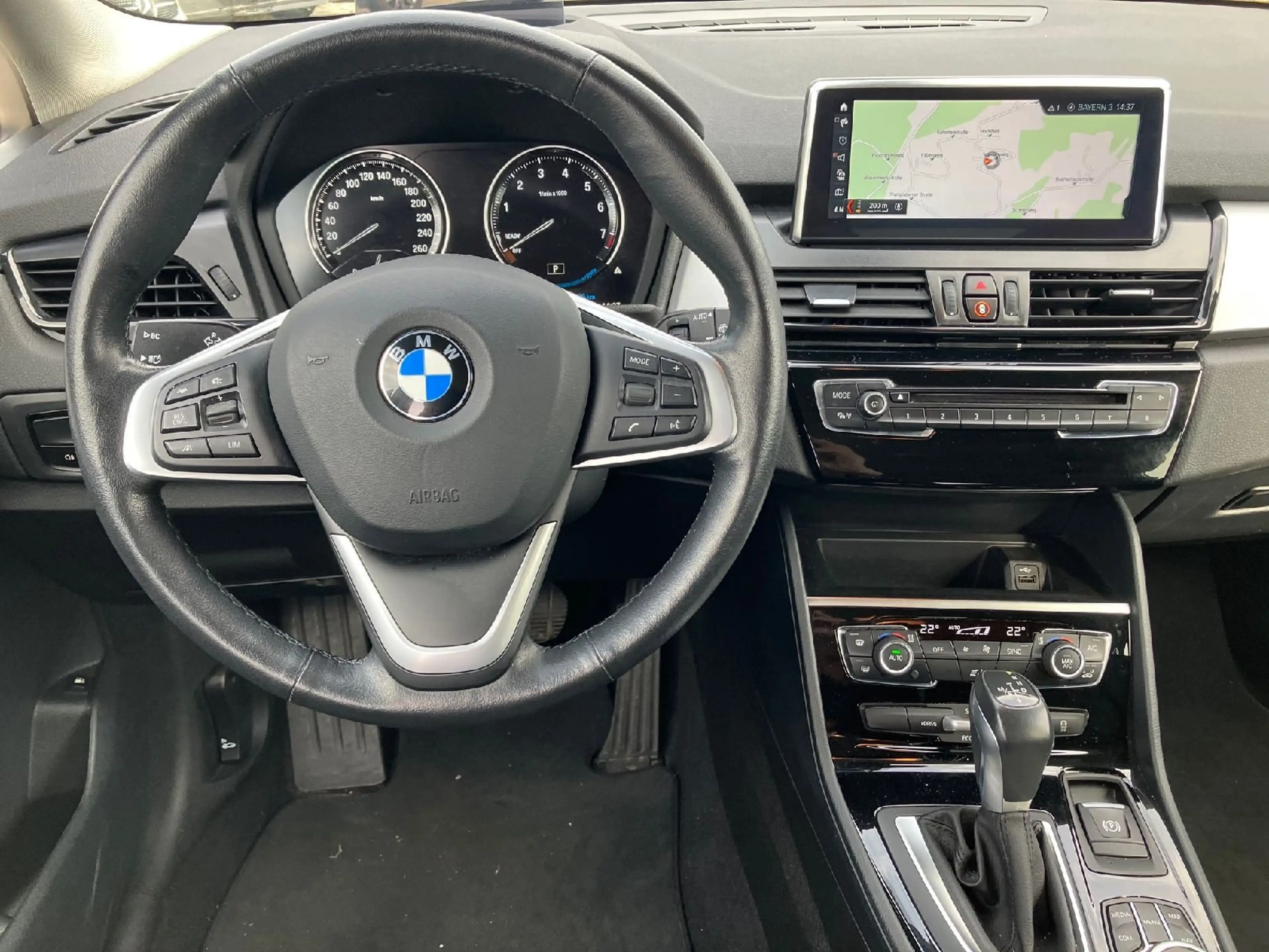 BMW 225 225 xe Aut Allrad, Plug-in Hybrid, Navi, ACC Alarm — photo 10