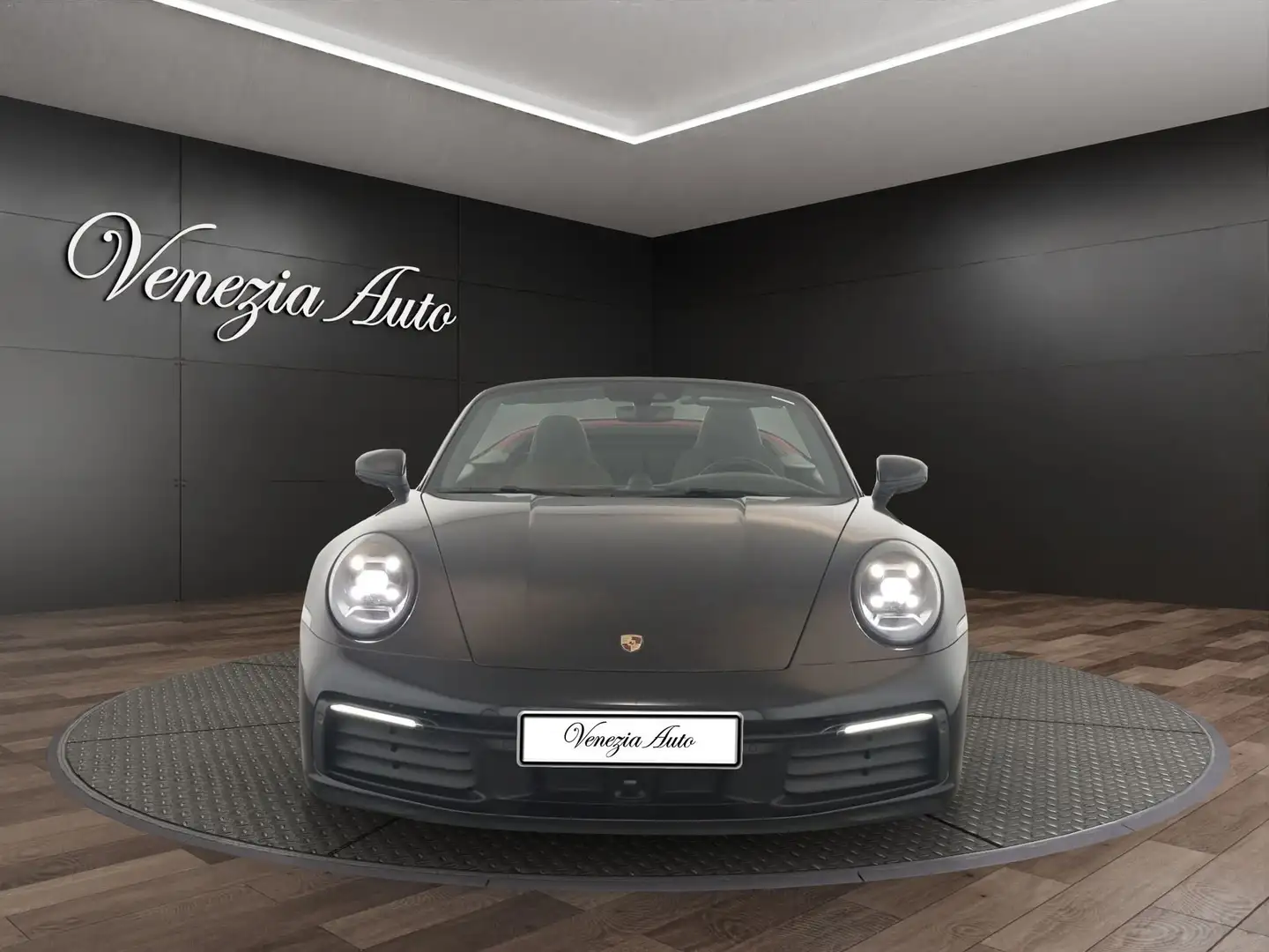 Porsche 992 911 Carrera Cabriolet Schwarz - 2