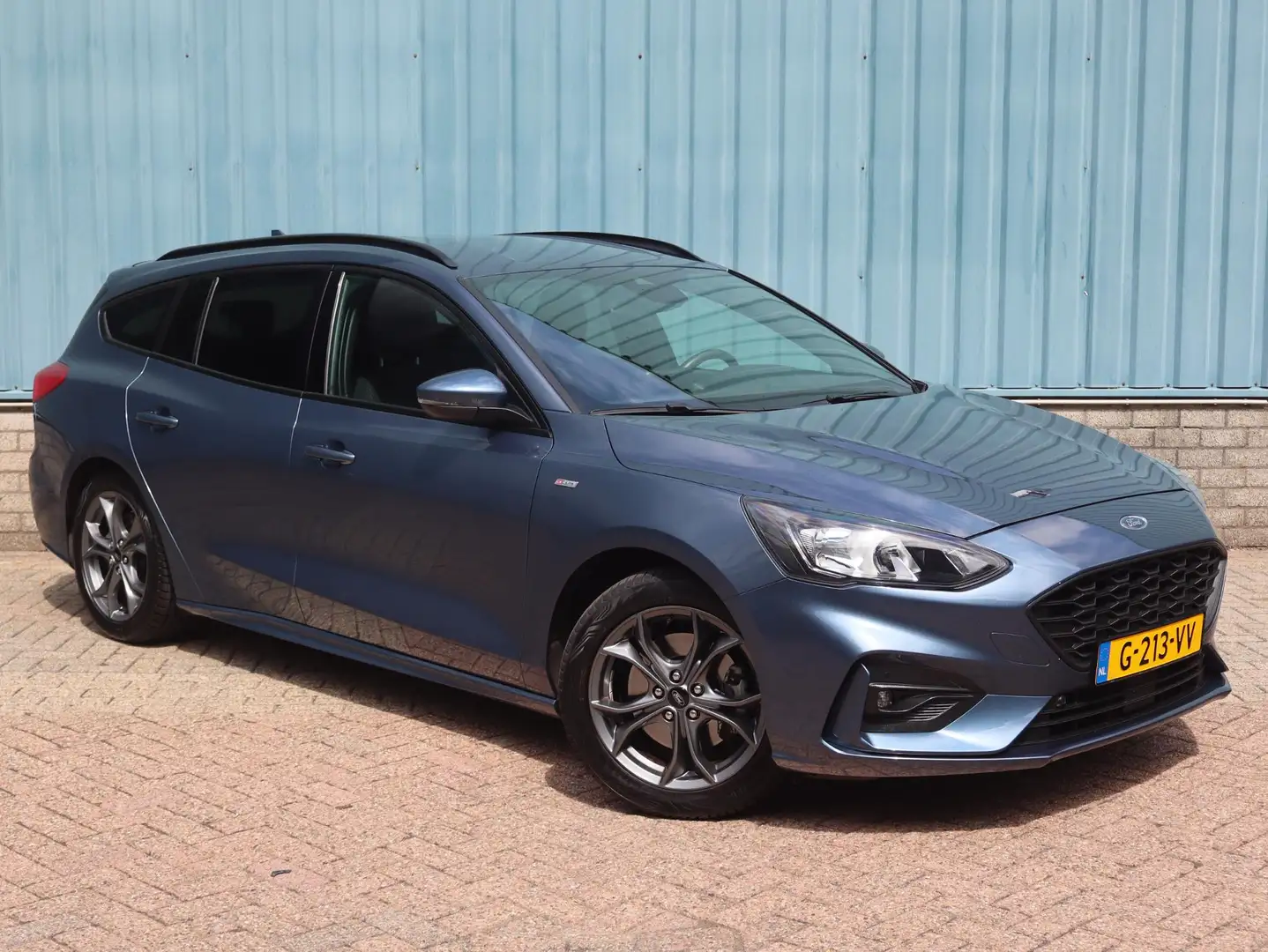 Ford Focus Wagon 1.0 EcoBoost 125PK ST Line | NAVI | TREKHAAK Blauw - 2