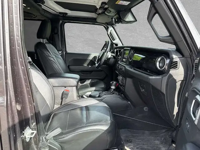 Jeep Wrangler view 6
