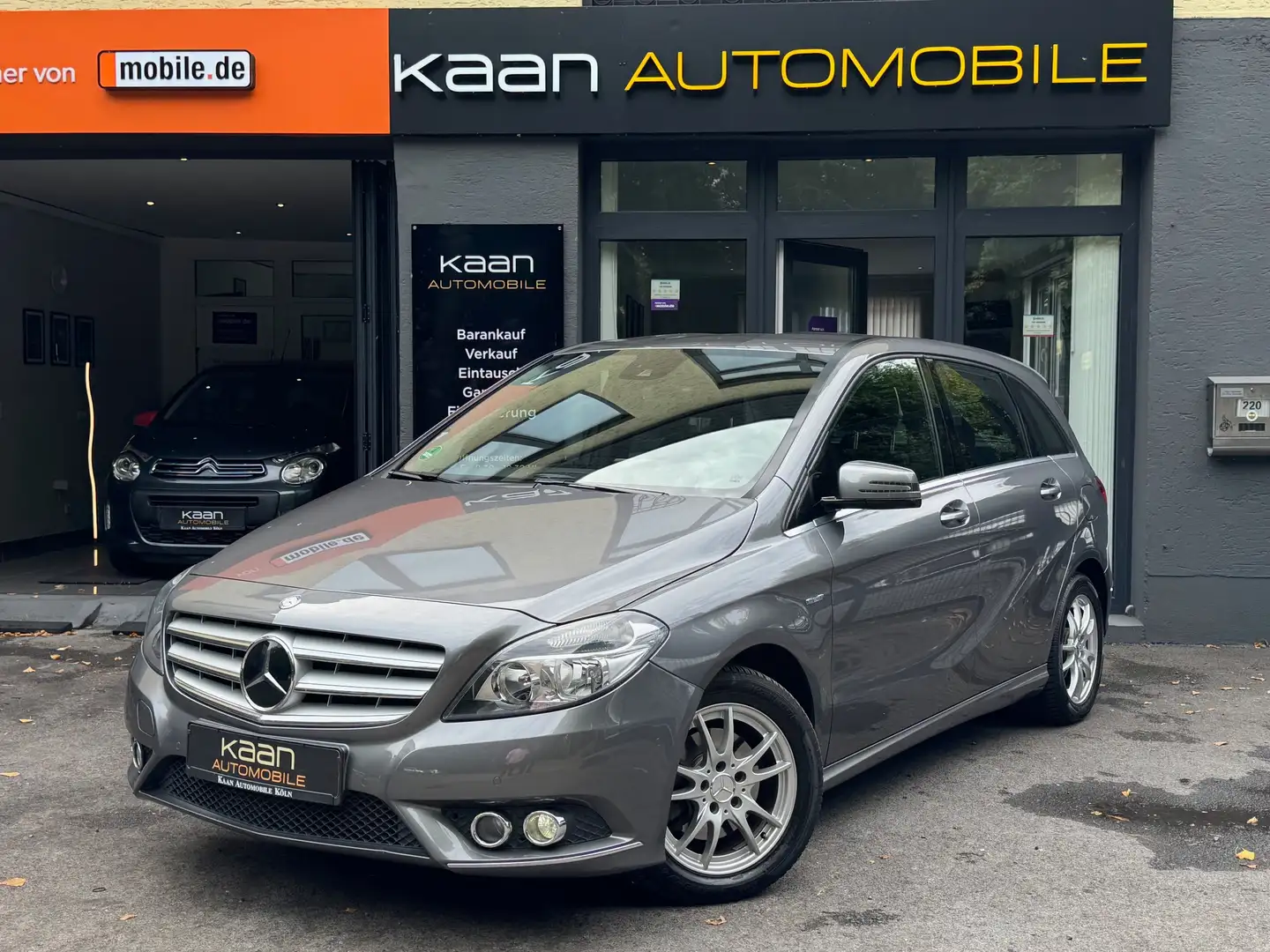 Mercedes-Benz B 200 /AHK/SHZ/TEMPO/ACC/SPUR/TOT/ST-STOP/KLIMA/PDC Grau - 1