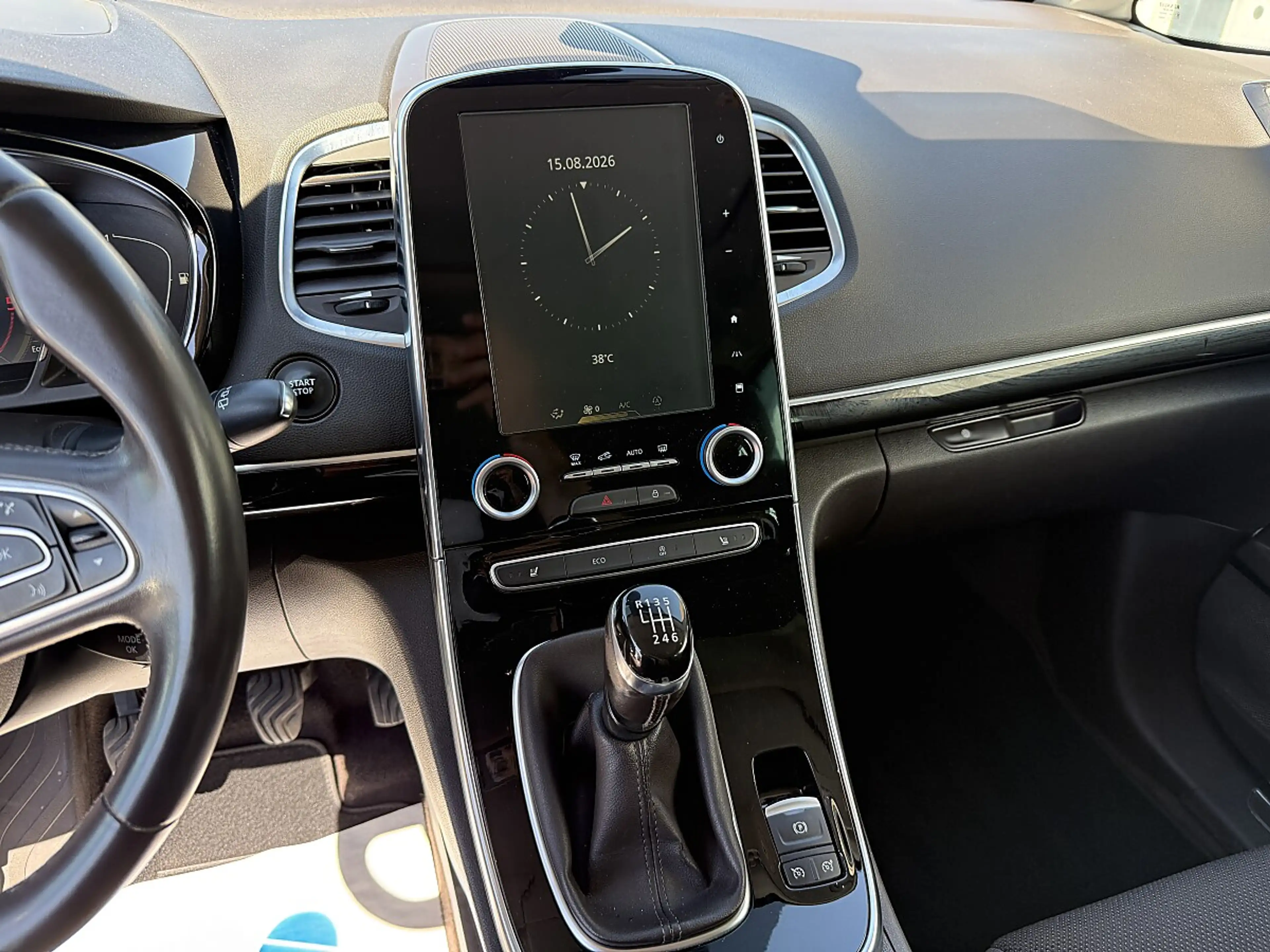 Renault Espace Intens Energy dCi 130 — photo 9