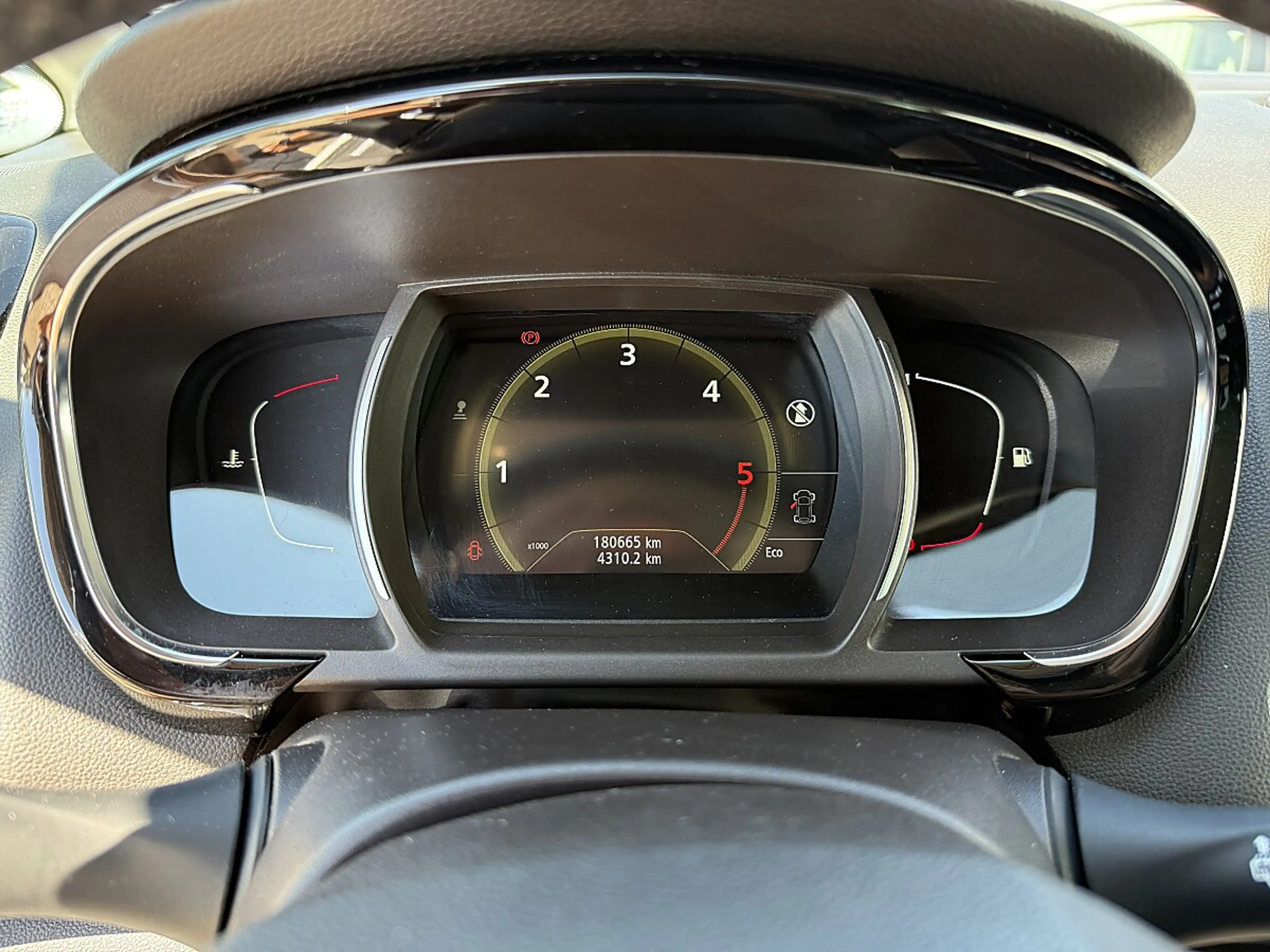 Renault Espace Intens Energy dCi 130 — photo 8