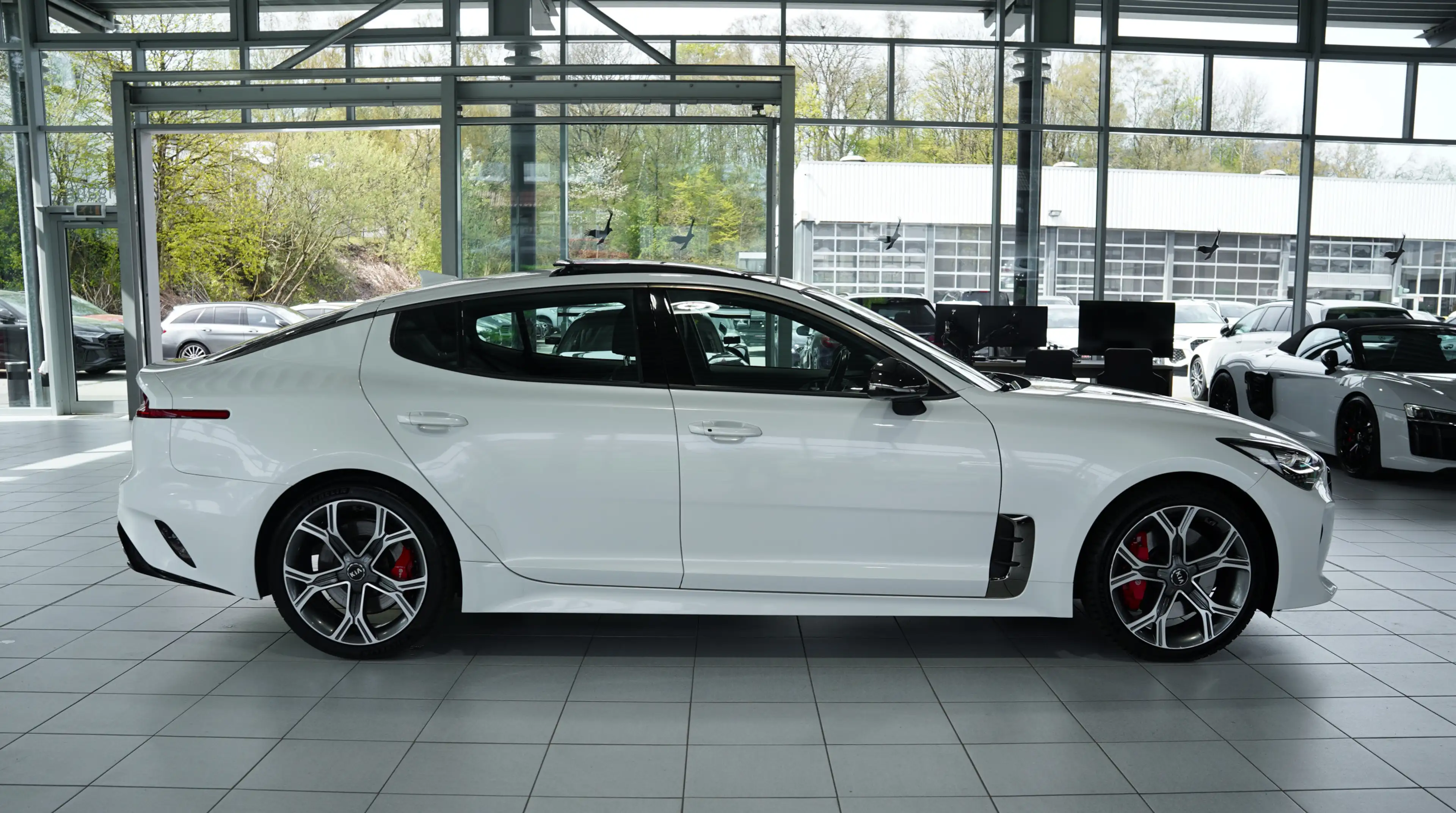 Kia Stinger GT 4WD *1.Hand *Pano *H&K *Memory *H-UP — photo 7