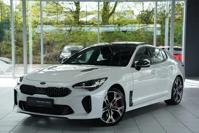 Kia Stinger GT 4WD *1.Hand *Pano *H&K *Memory *H-UP