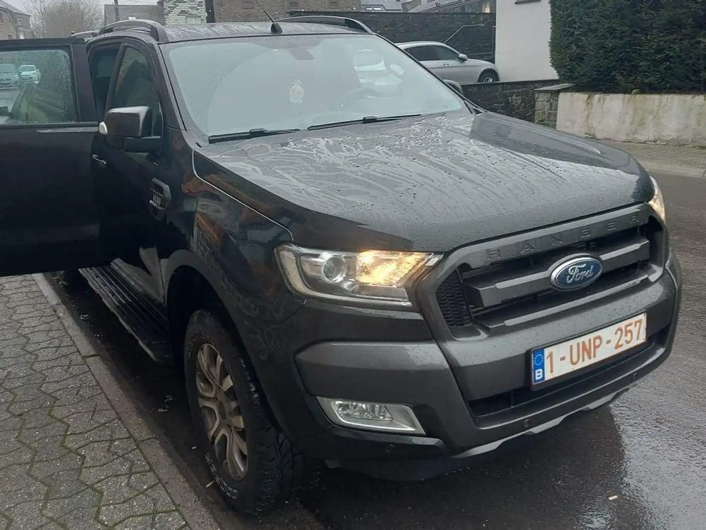 Ford Ranger 3.2 TDCi Wildtrak Zwart - 1