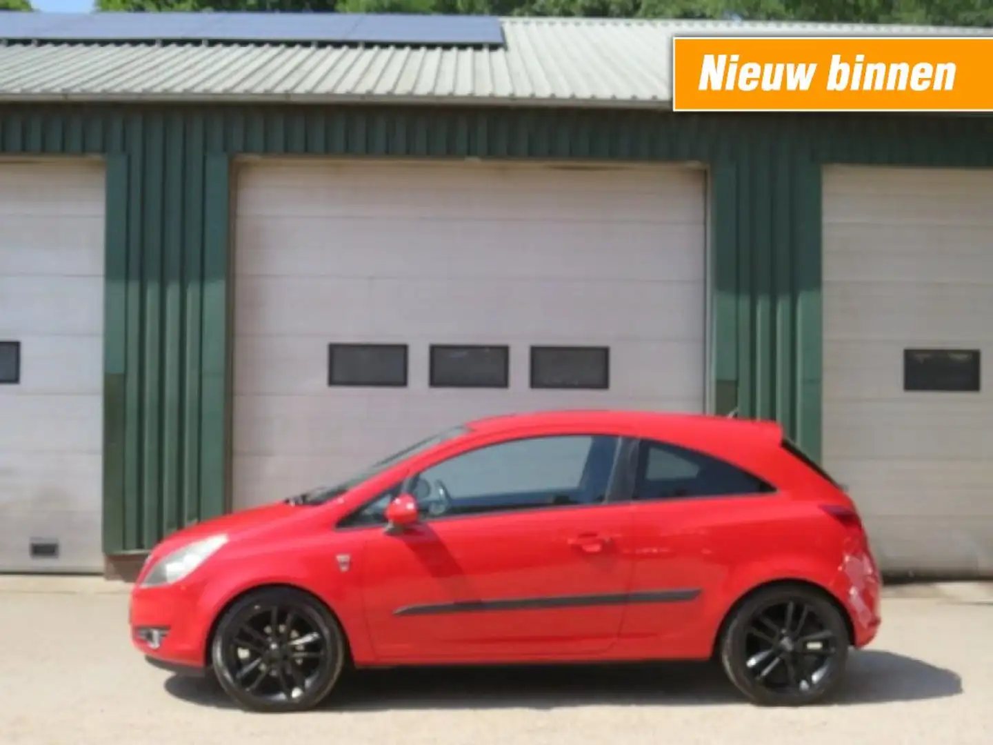 Opel Corsa 1.2-16V 111 EDITION Rood - 1