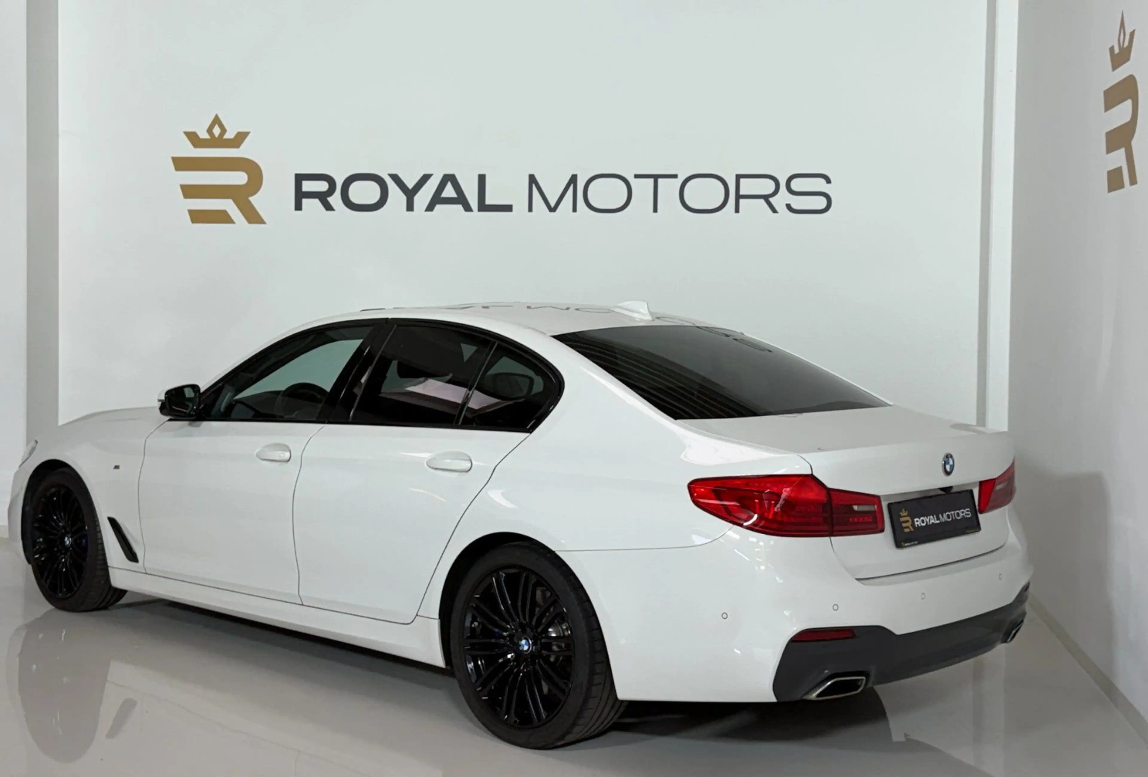 BMW 530 G30 530d M Sport — photo 3