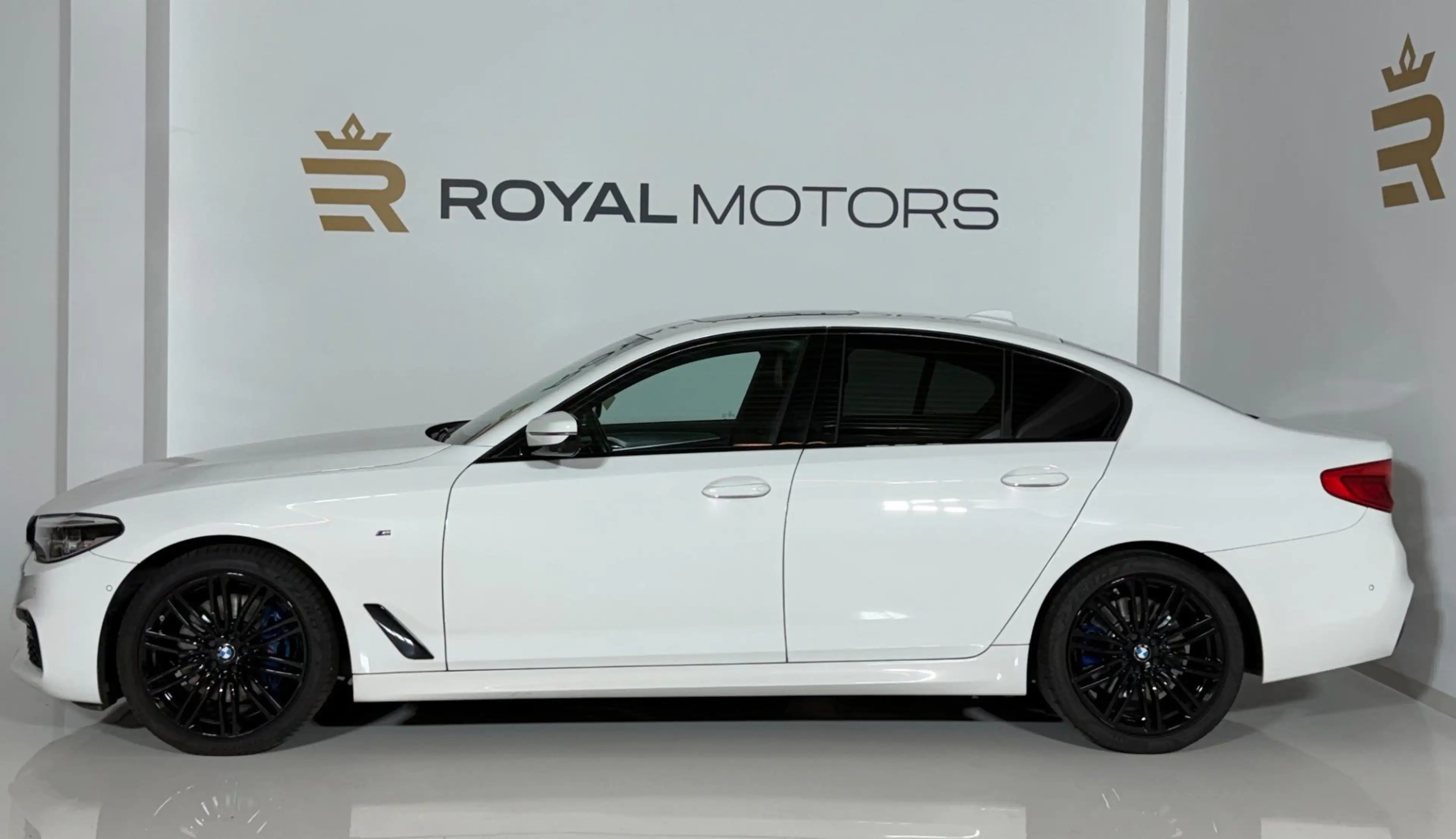 BMW 530 G30 530d M Sport — photo 2