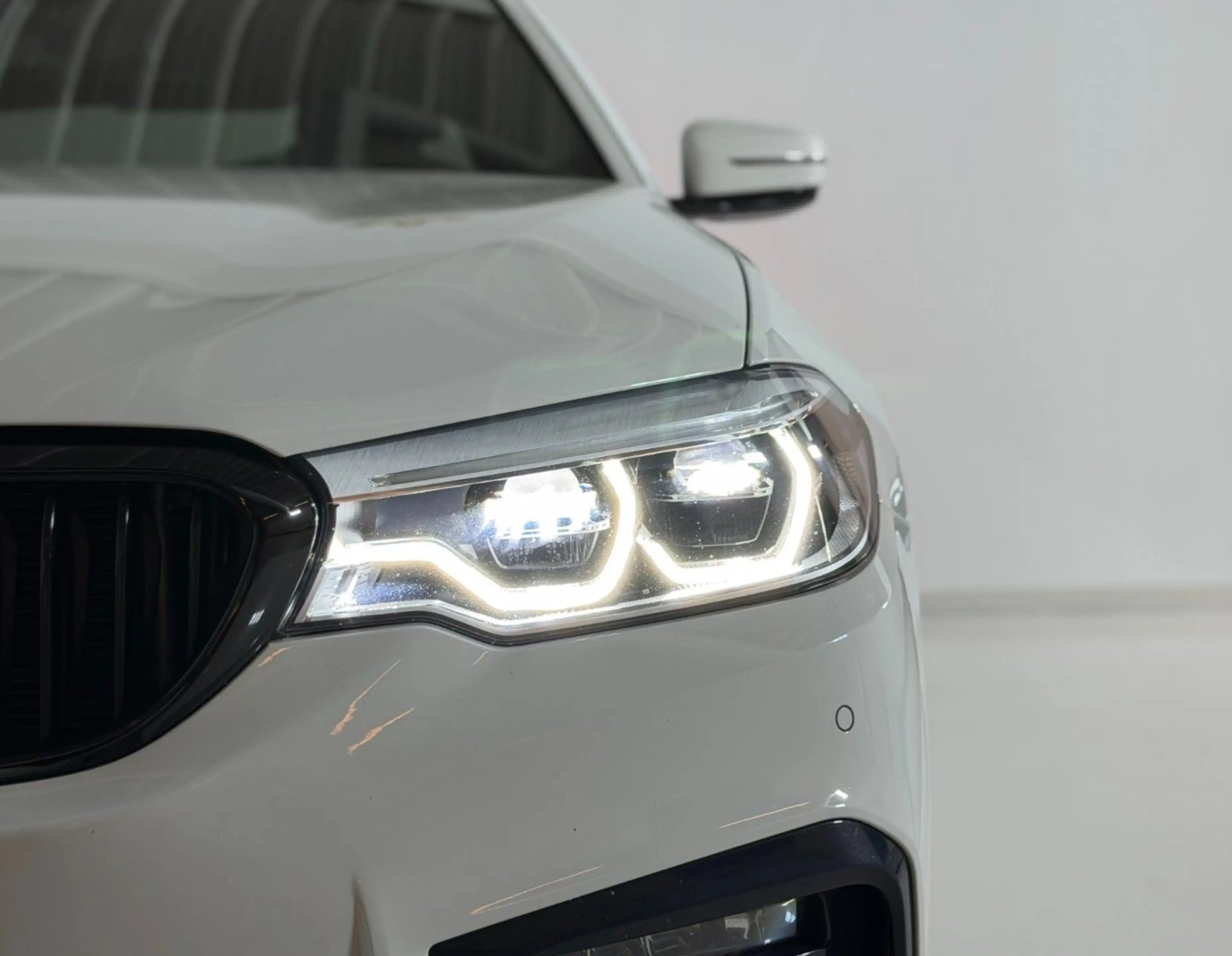 BMW 530 G30 530d M Sport — photo 8