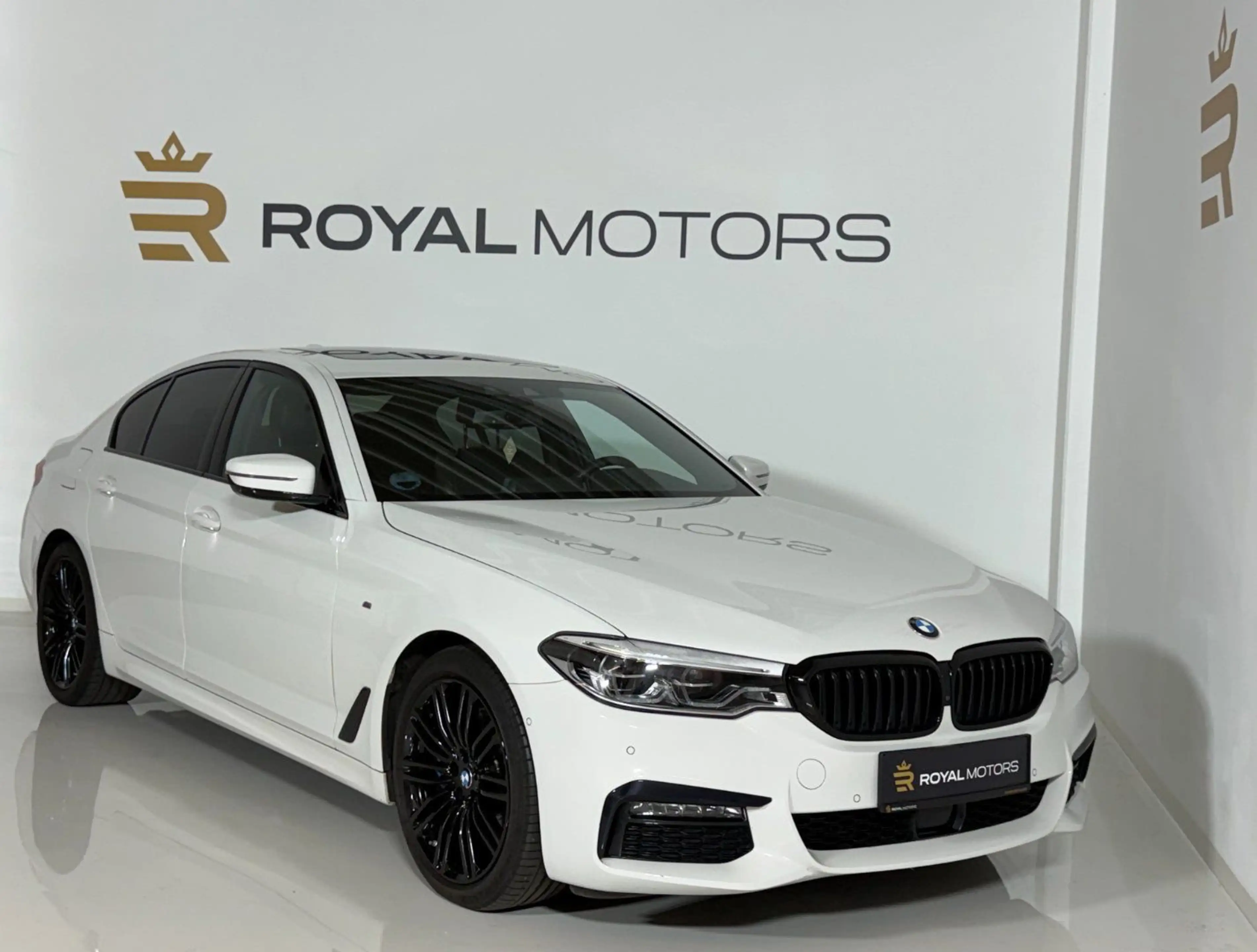 BMW 530 G30 530d M Sport — photo 4