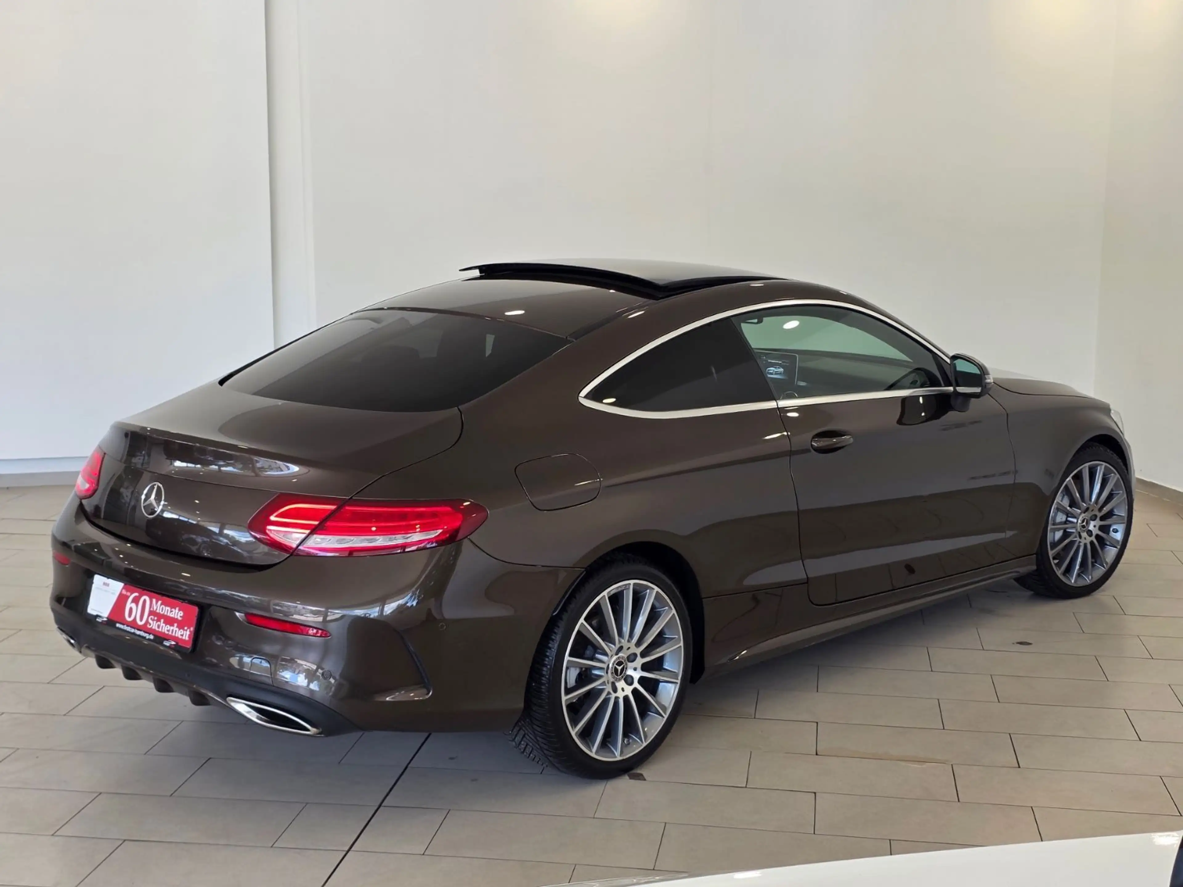Mercedes-Benz C 300 Coupe AMG-Line|PANO|360°|HUD|MEM|BURM|DTR+ — photo 7