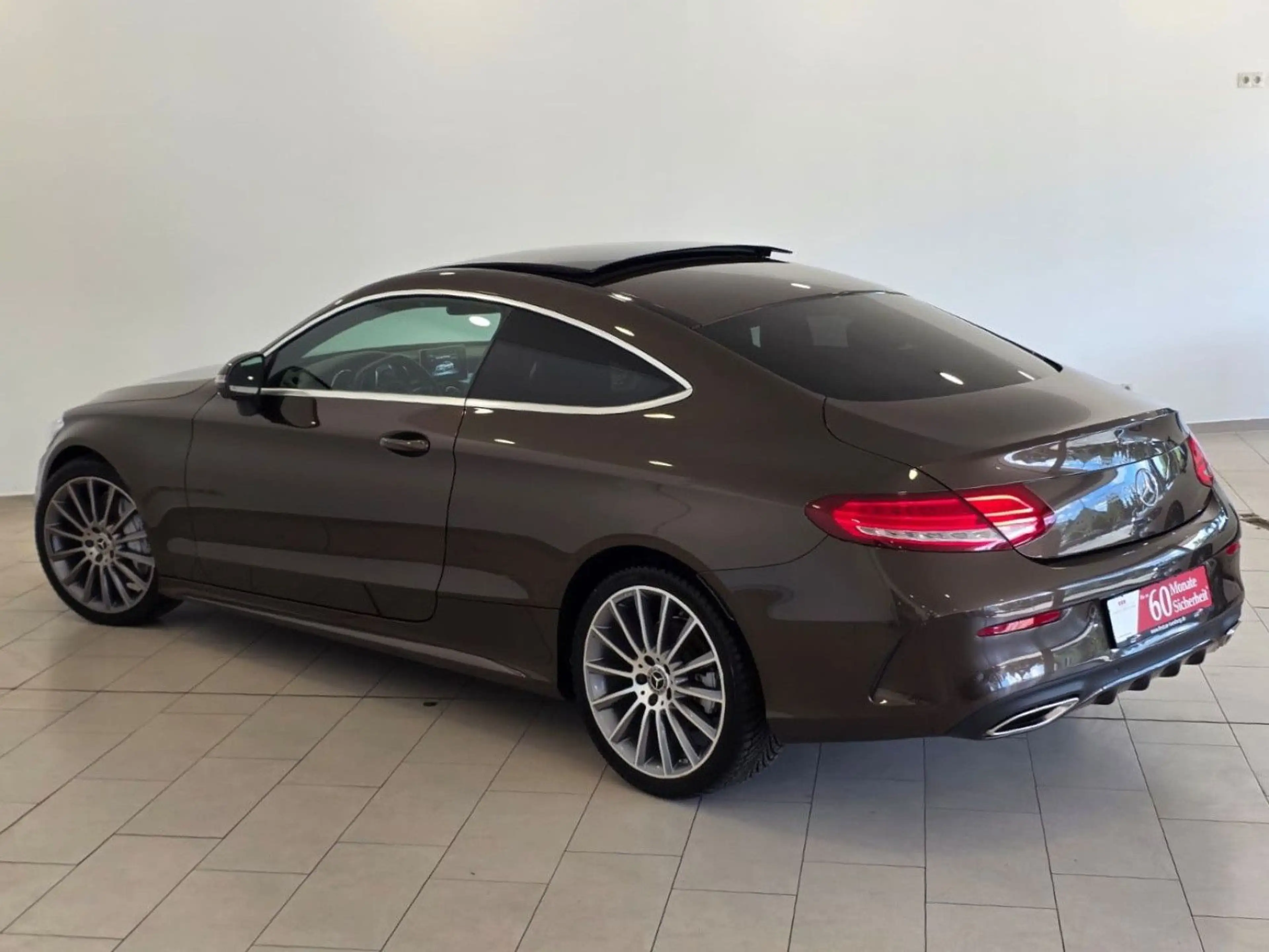 Mercedes-Benz C 300 Coupe AMG-Line|PANO|360°|HUD|MEM|BURM|DTR+ — photo 3