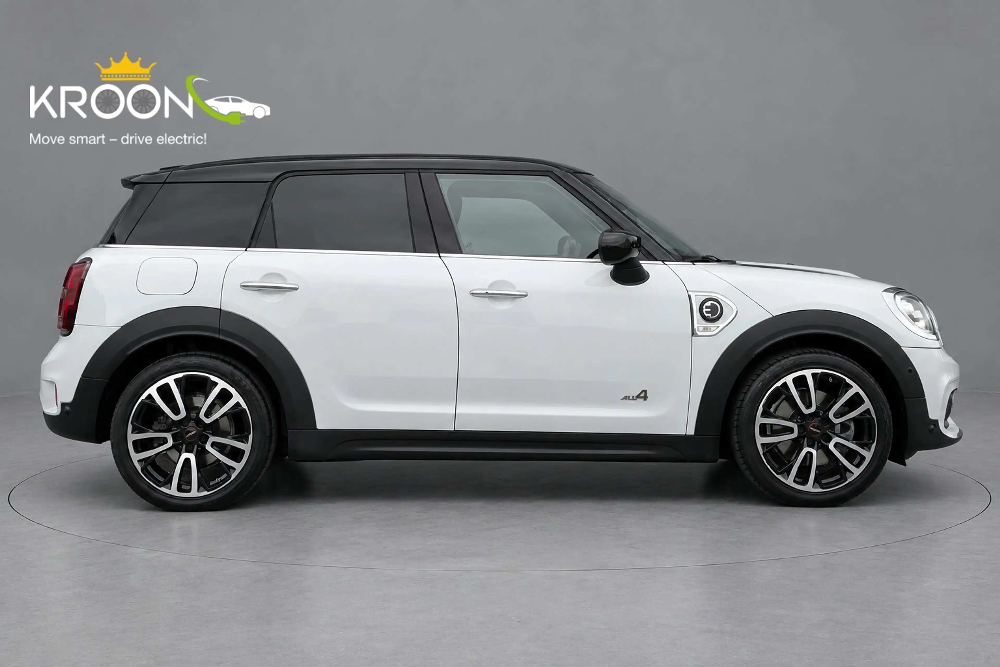 MINI Cooper SE Countryman 1.5 ALL4 PHEV Chili JCW Panorama Head-Up — photo 6