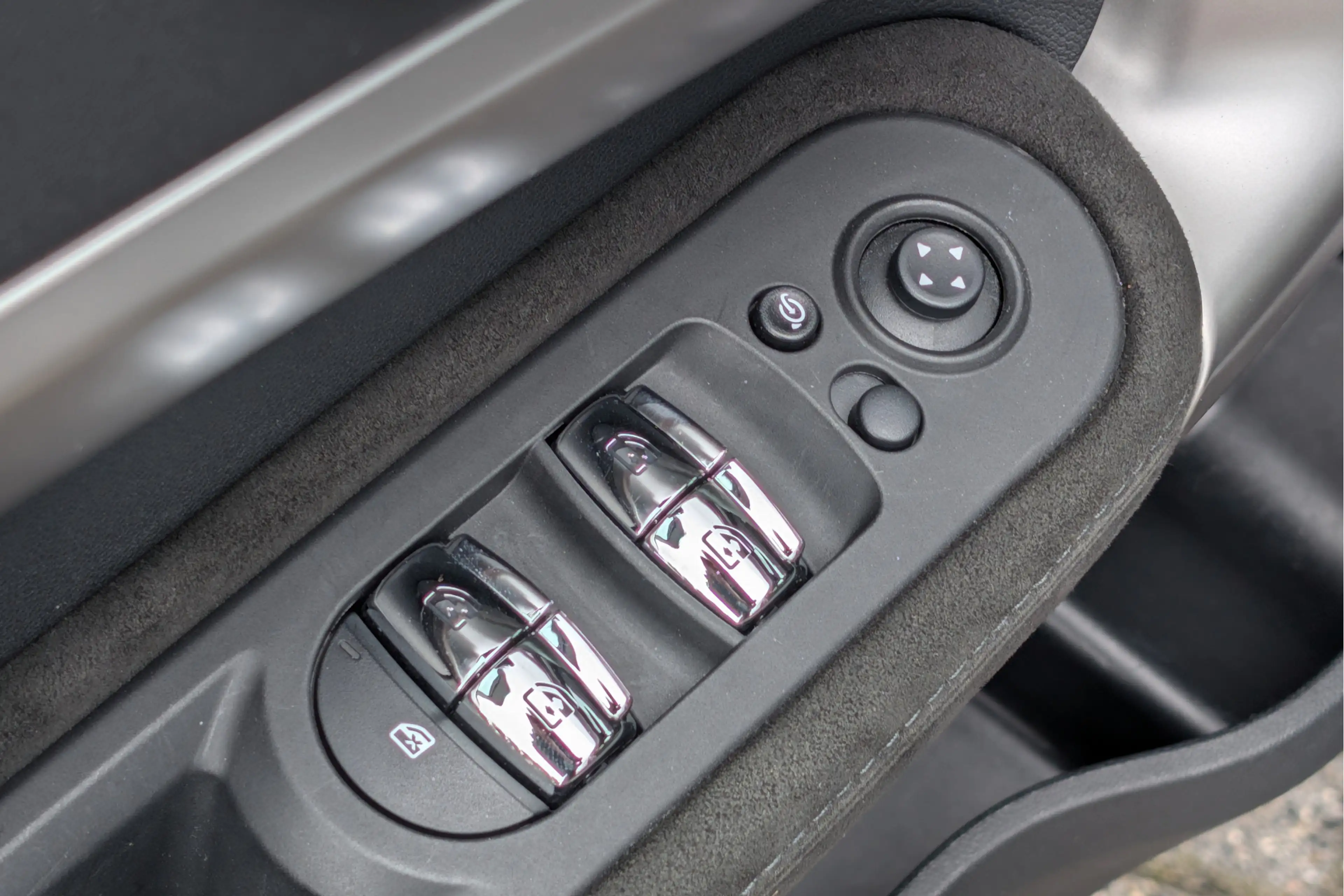 MINI Cooper SE Countryman 1.5 ALL4 PHEV Chili JCW Panorama Head-Up — photo 22
