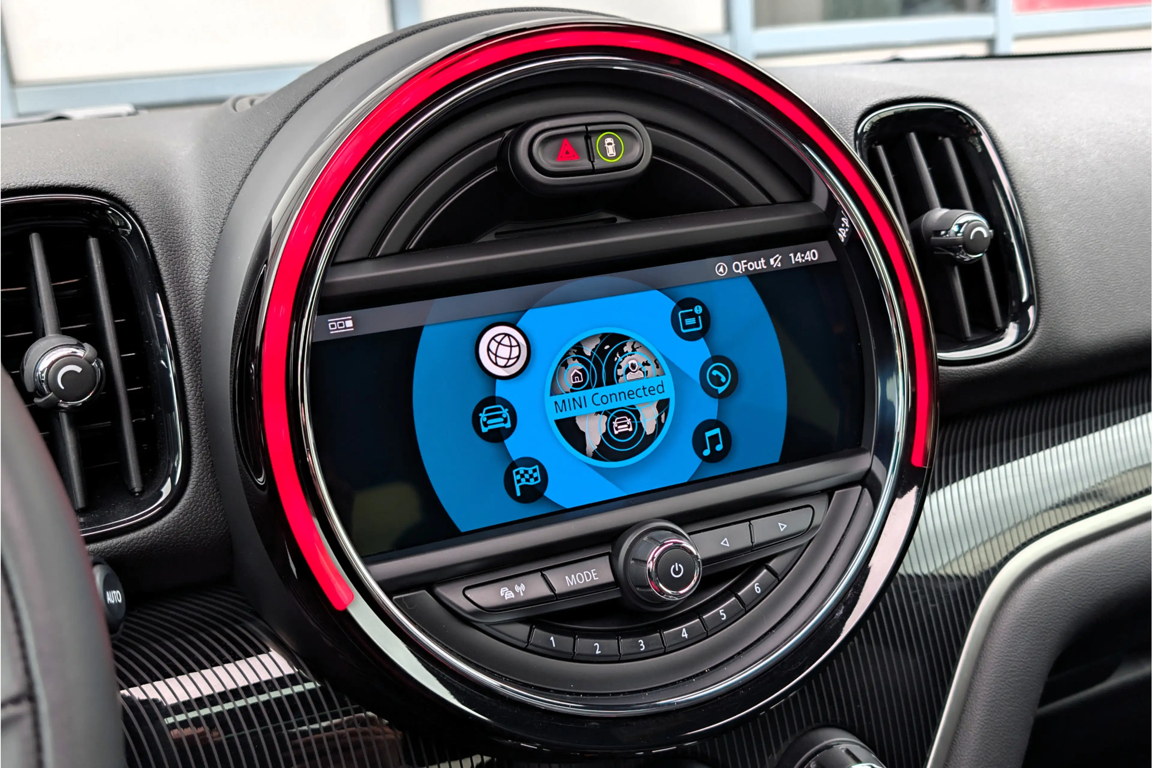 MINI Cooper SE Countryman 1.5 ALL4 PHEV Chili JCW Panorama Head-Up — photo 26