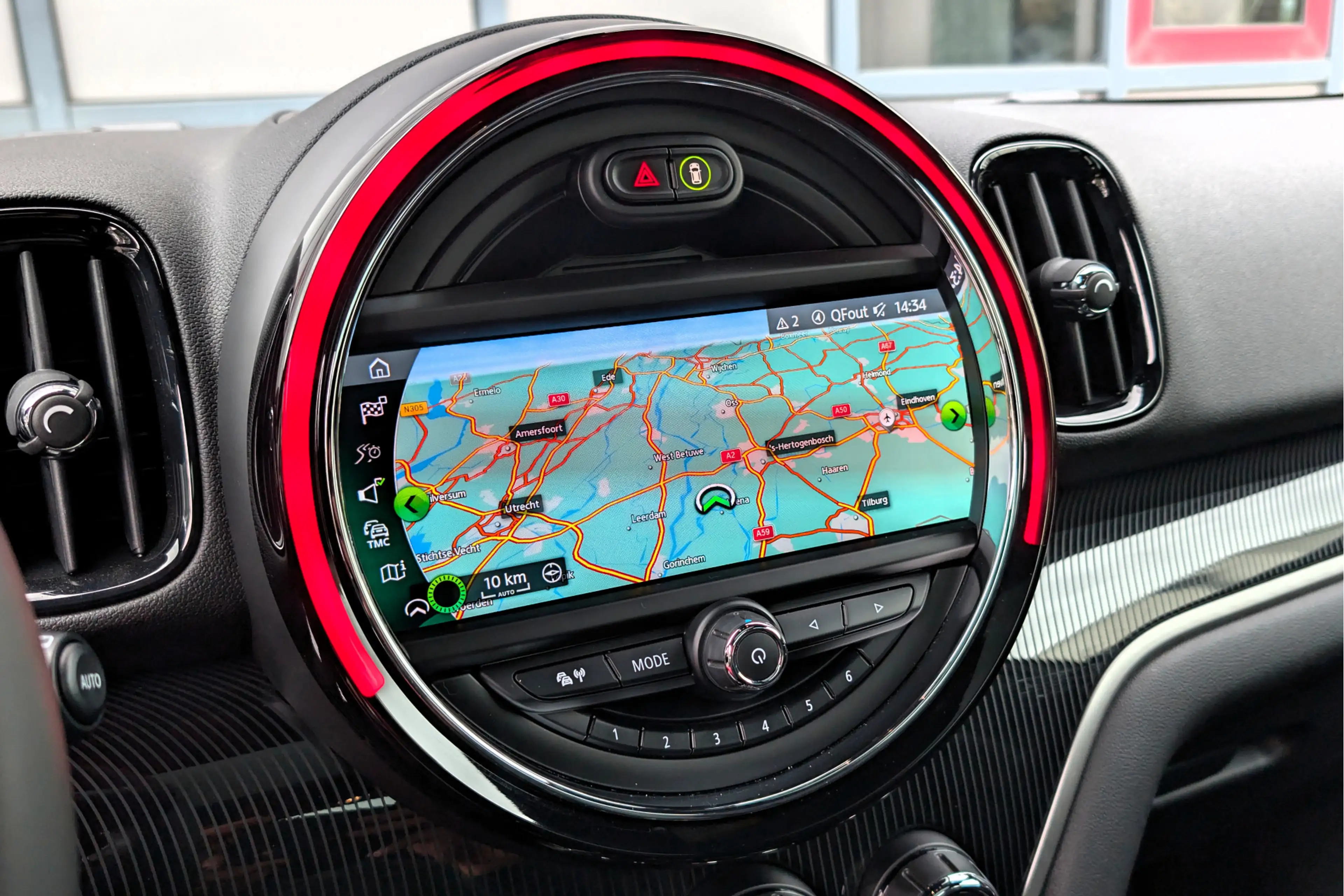 MINI Cooper SE Countryman 1.5 ALL4 PHEV Chili JCW Panorama Head-Up — photo 23
