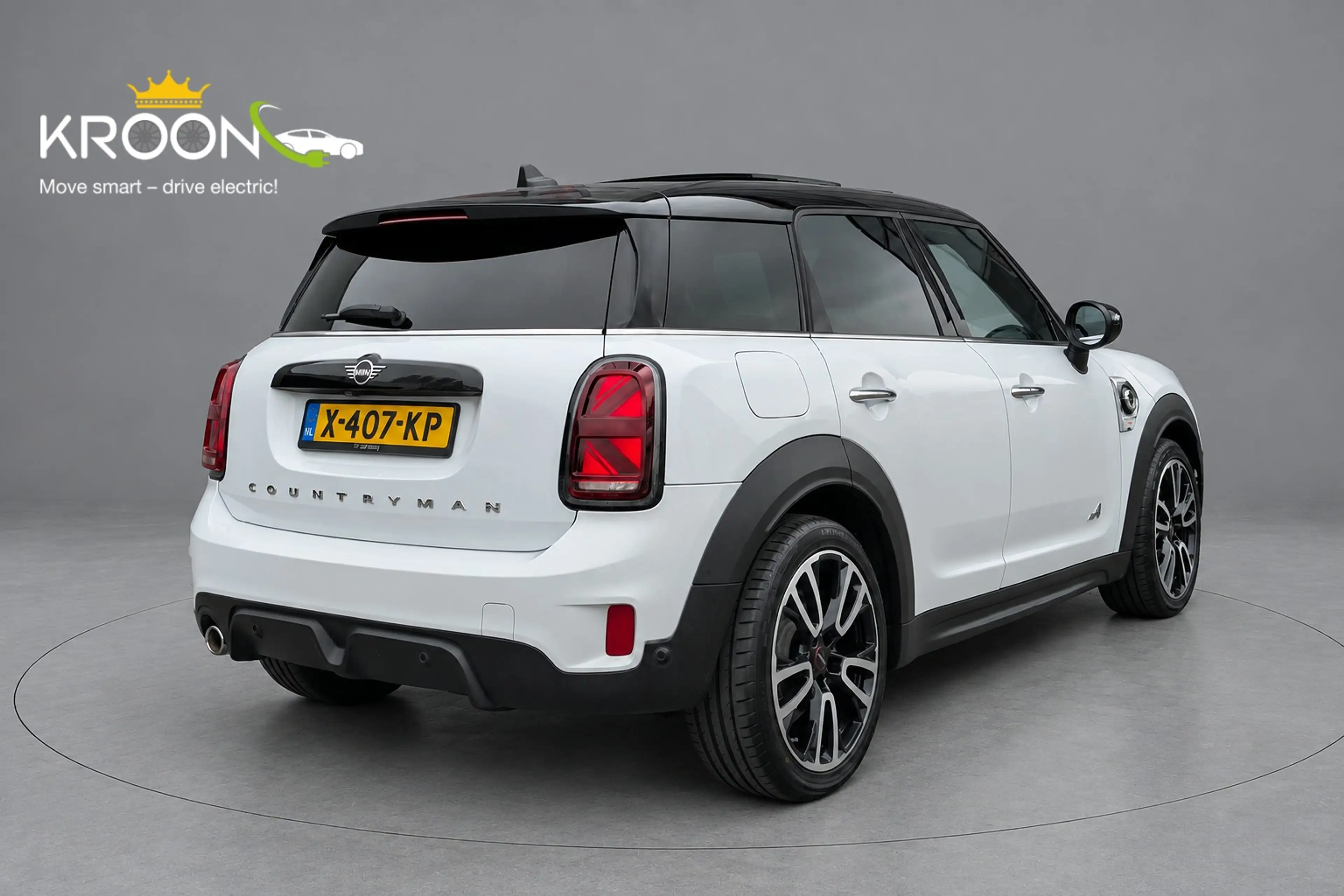 MINI Cooper SE Countryman 1.5 ALL4 PHEV Chili JCW Panorama Head-Up — photo 2