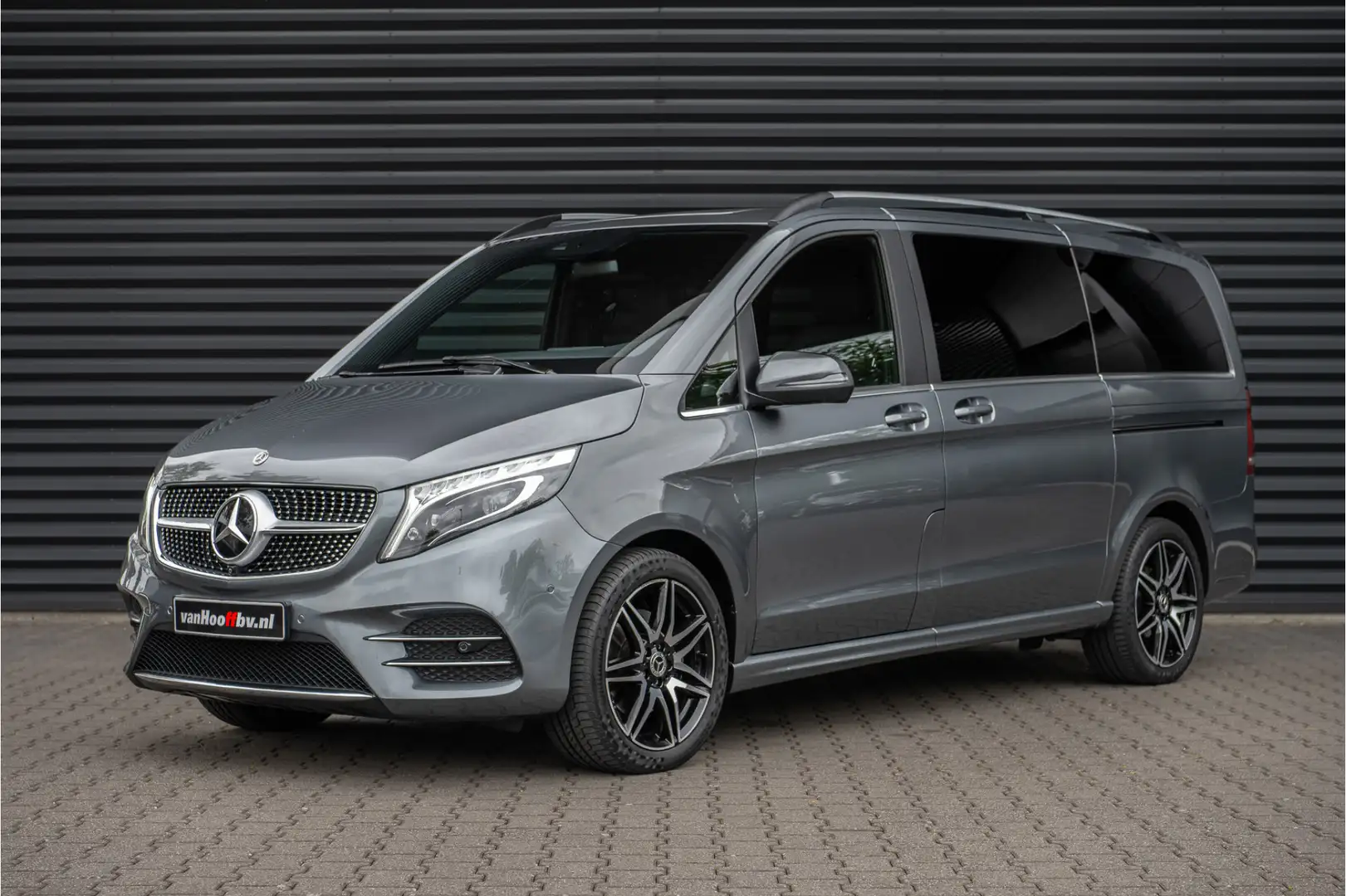 Mercedes-Benz V 300 V 300d Lang AMG-Line Rolstoel lift Grijs - 1