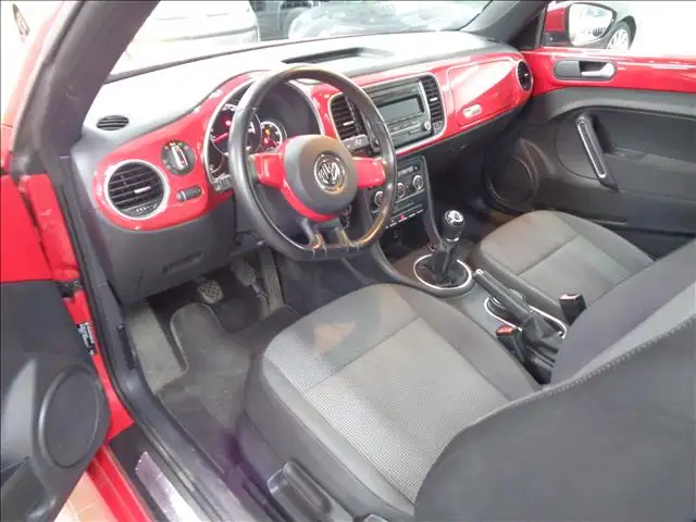 Volkswagen Beetle MAGGIOLINO 1.2 TSI CABRIO DESIGN