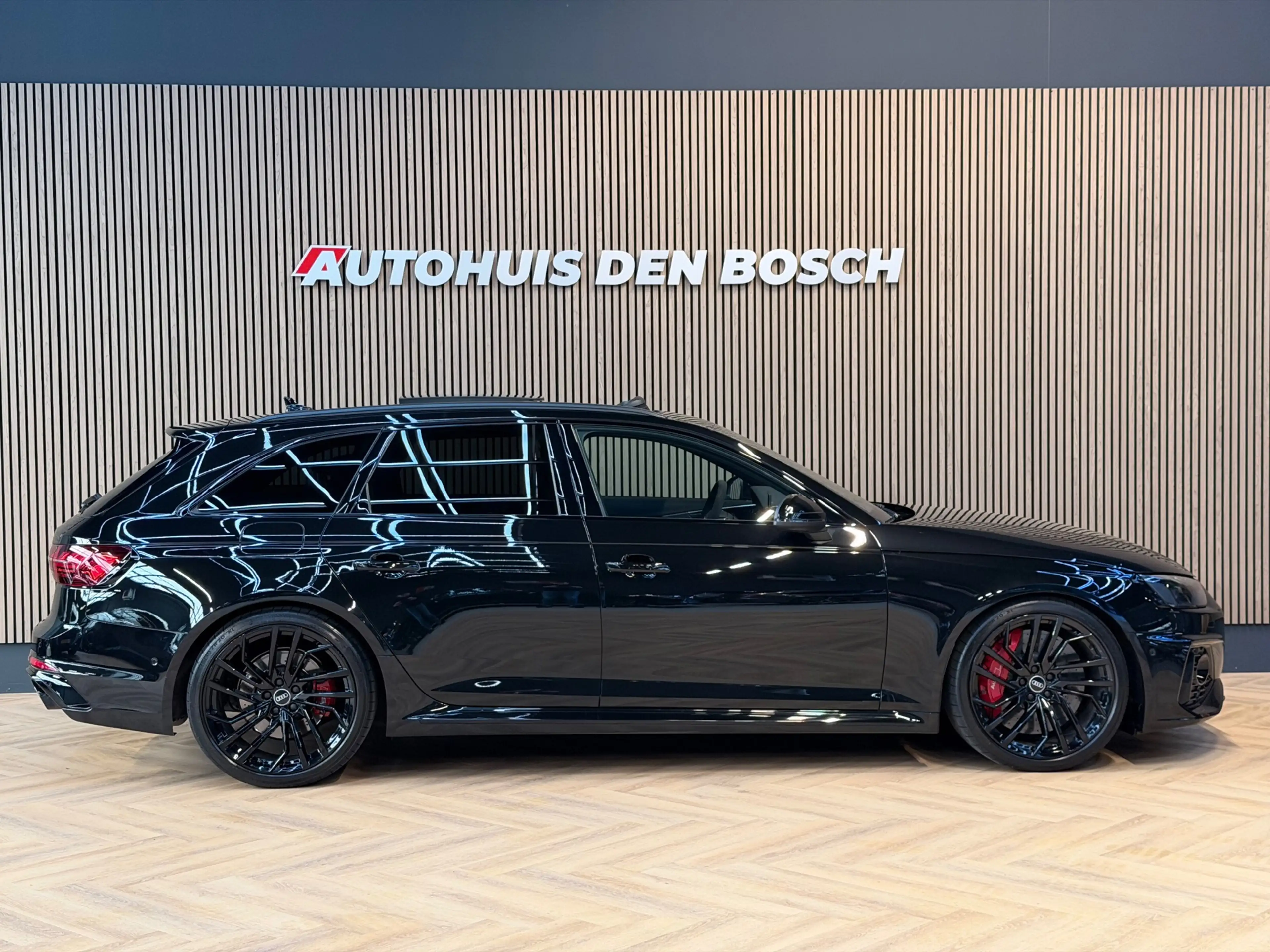 Audi RS4 A4 Avant 2.9 TFSI Quattro - Keramic - Pano - B&O — photo 4