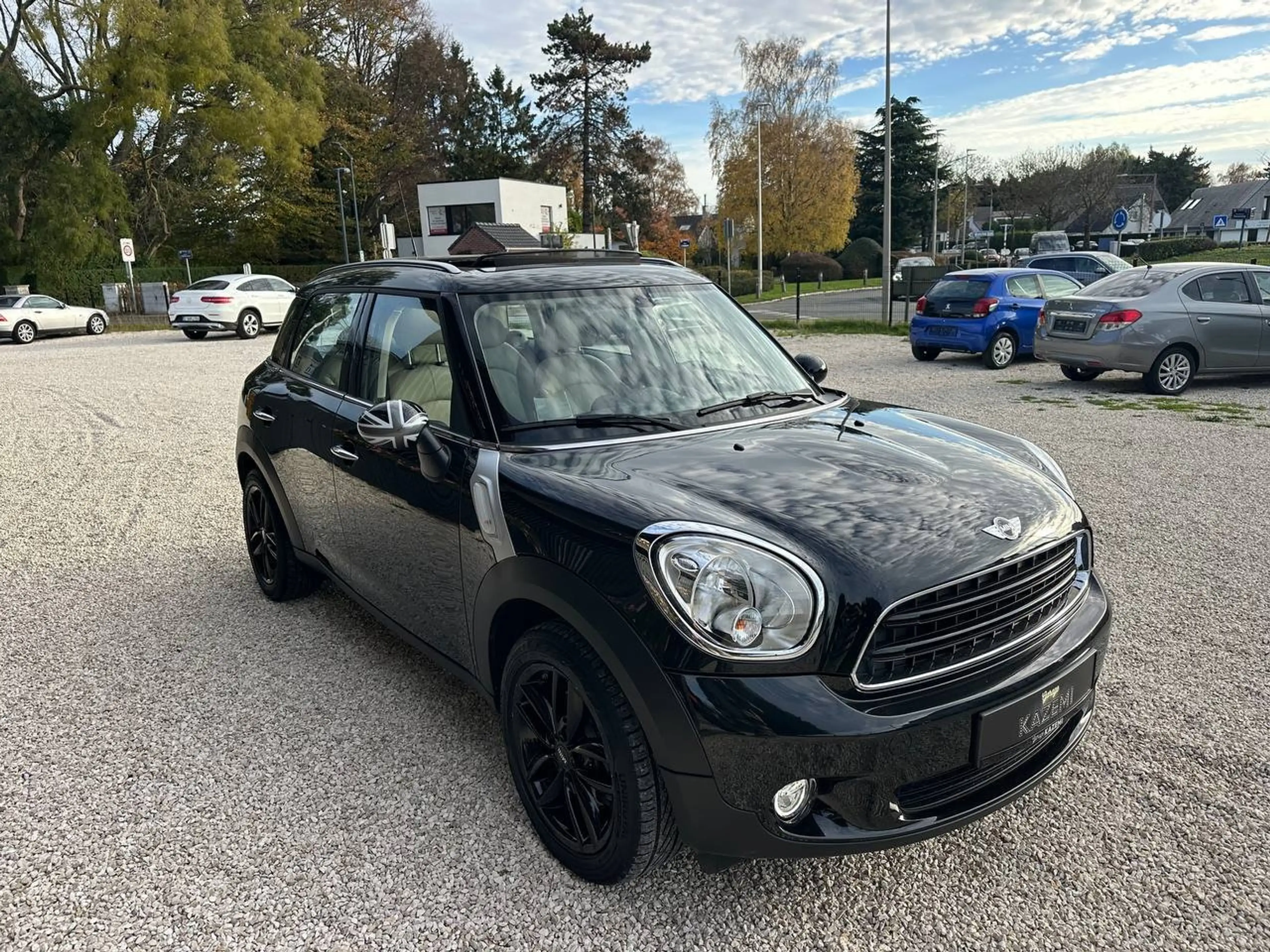 MINI One Countryman Mini Countryman 1.6i One * TOIT PANO OUVRANT!!! * — photo 6