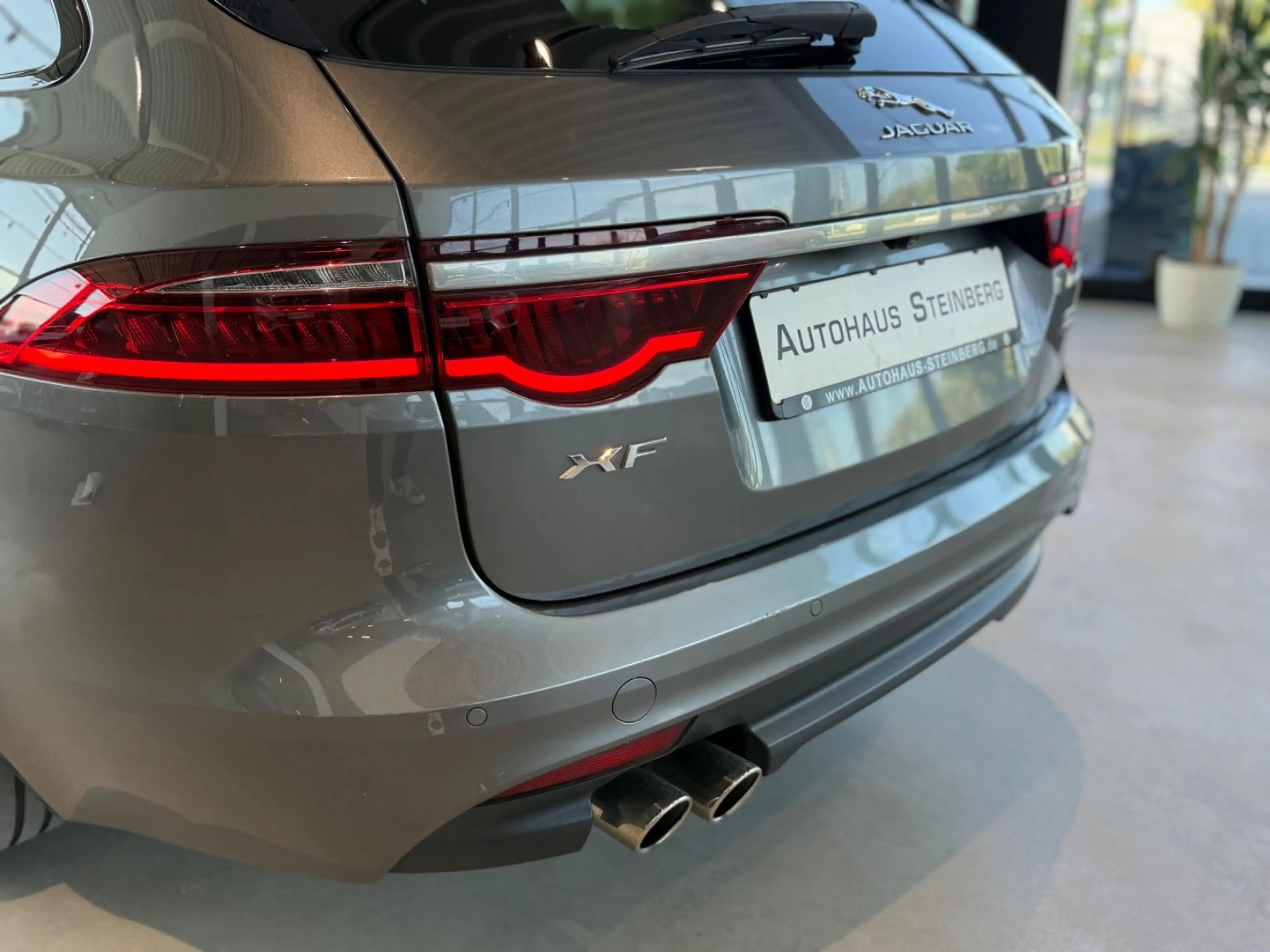 Jaguar XF 4WD R-Sport HUD Navi Spurh. AHK Totw. — photo 7