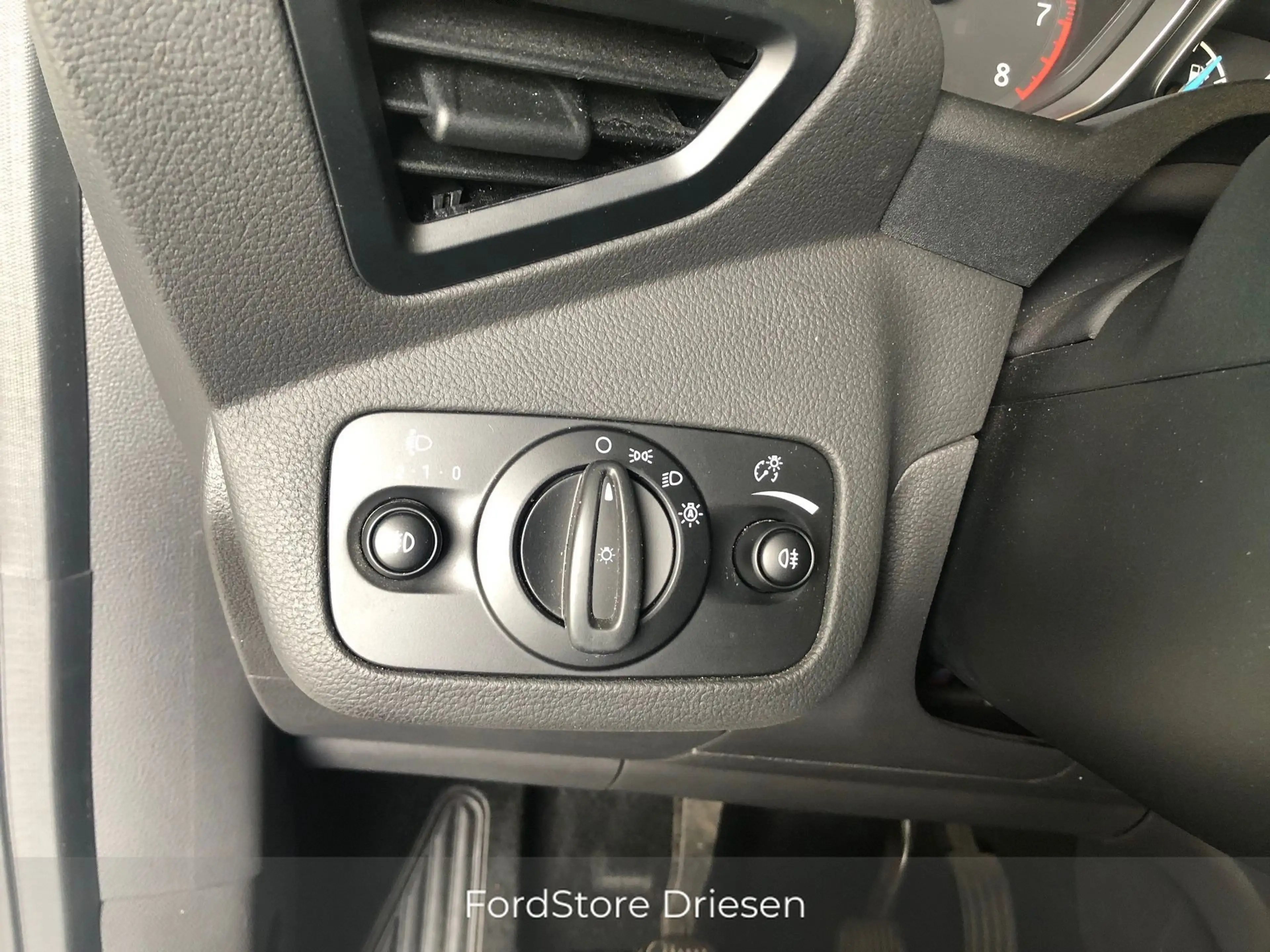 Ford C-Max EcoBoost Titanium 1.0i 125pk BIJ DRIESEN BREE 089/461610 — photo 12