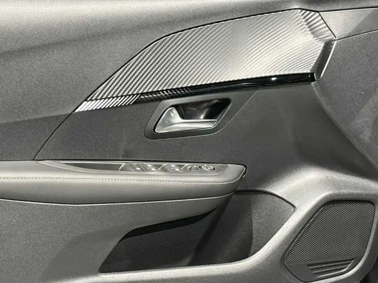 Peugeot 208 2026 — фото 10