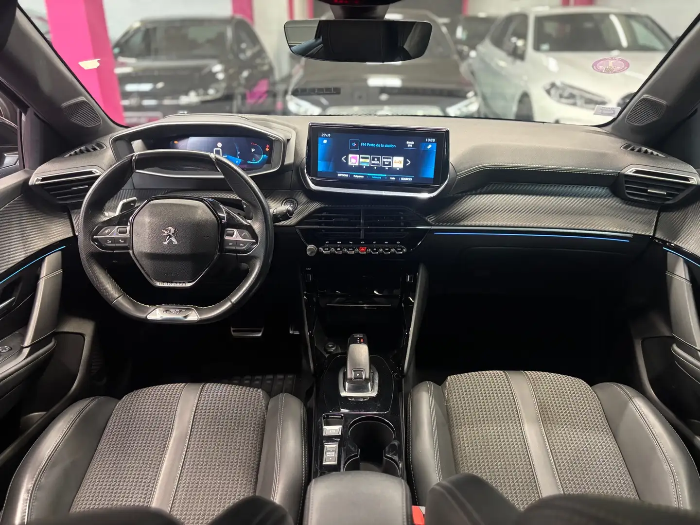 Peugeot 208 GT Line Zwart - 2