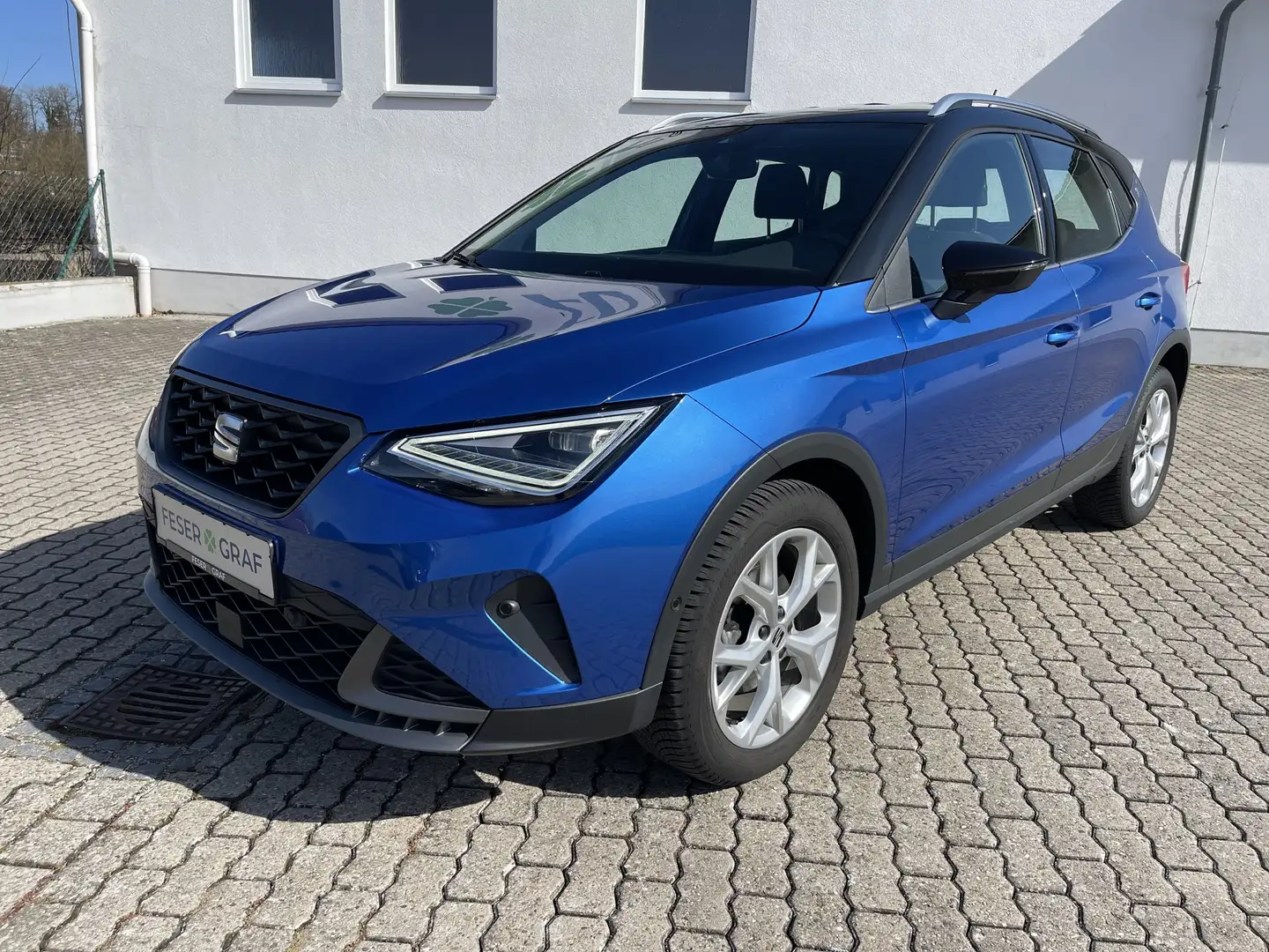 SEAT Arona FR 1.0 TSI DSG ACC LED NAVI VIRTUAL Blauw - 2