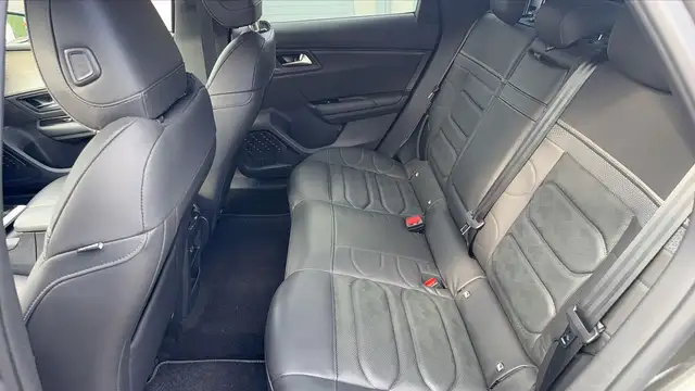 Citroen C5 X view 9