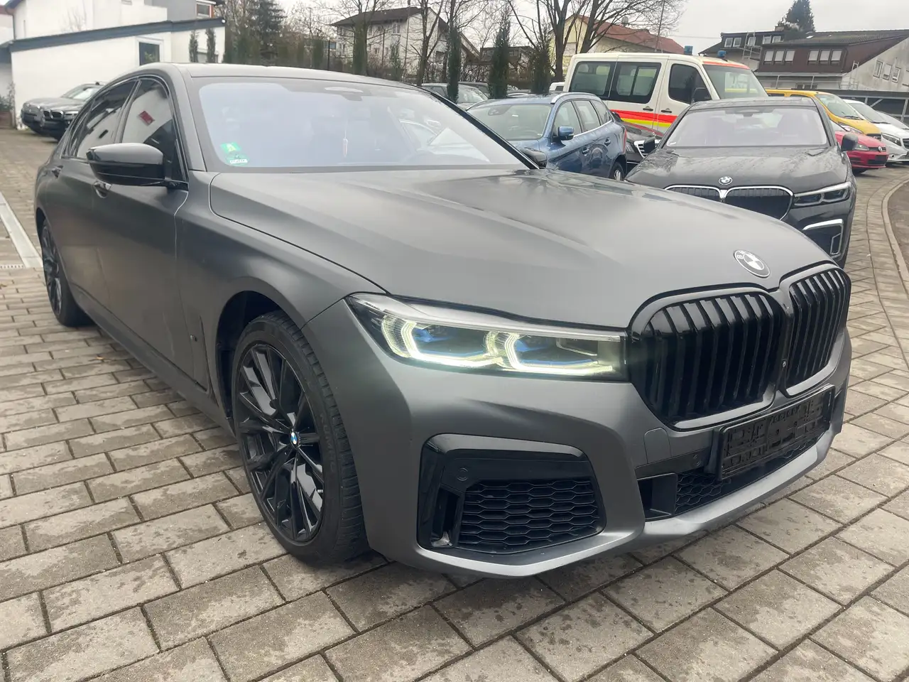BMW 750