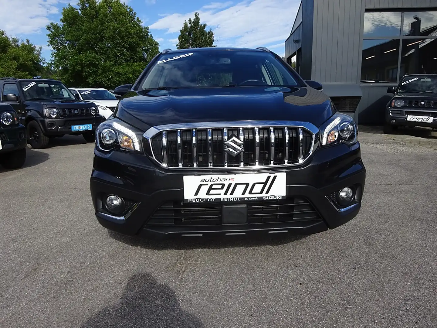 Suzuki SX4 S-Cross 1,0 DITC 4WD shine, 1.Besitz, Navi, Rückfahrkam... Schwarz - 2
