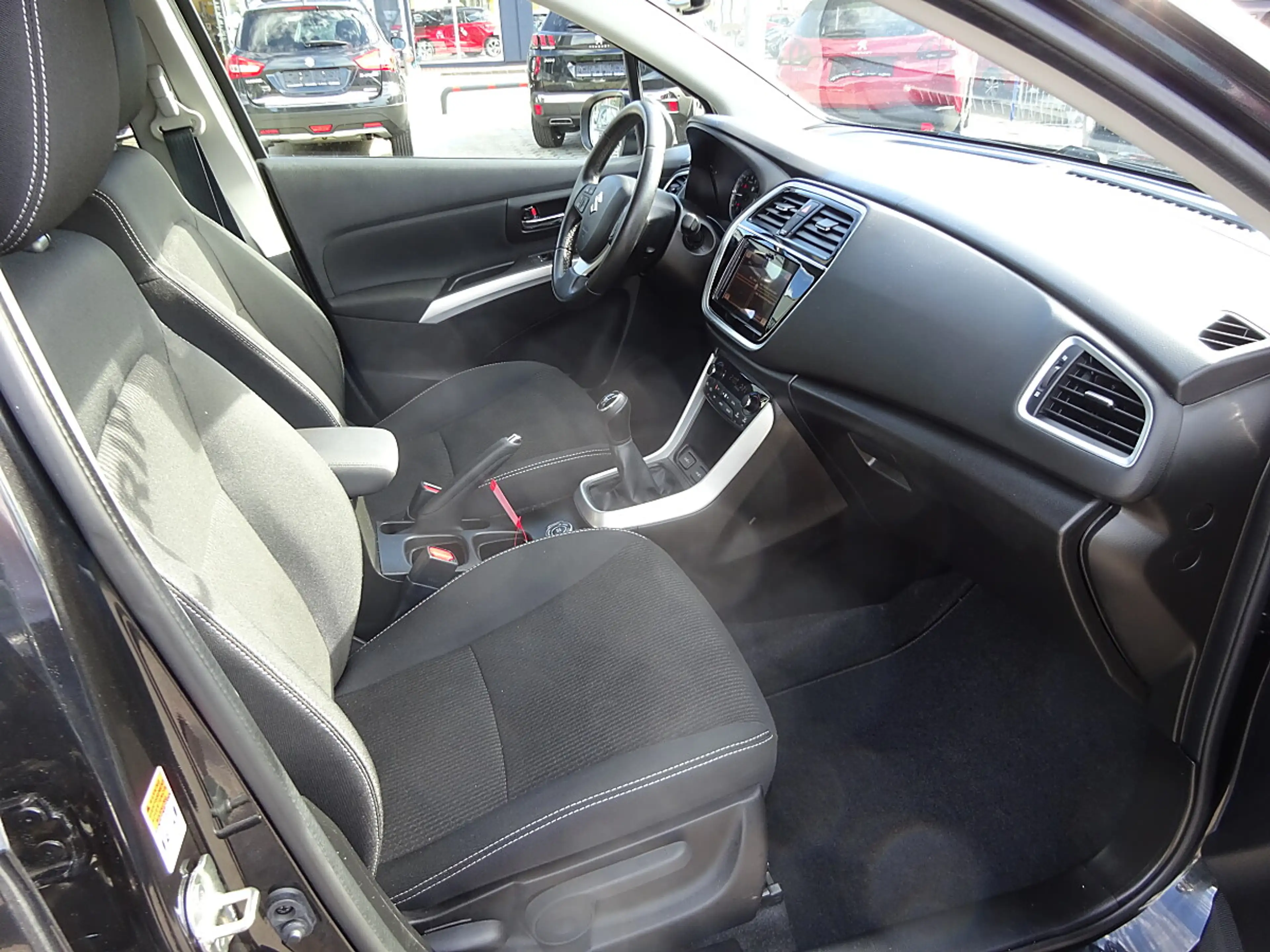 Suzuki SX4 S-Cross 1,0 DITC 4WD shine, 1.Besitz, Navi, Rückfahrkam... — photo 5